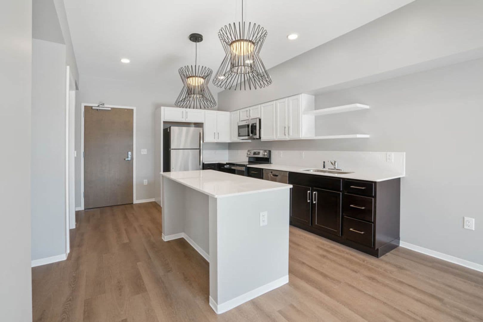 Stevens Point Apartment: 1020 Centerpoint Drive