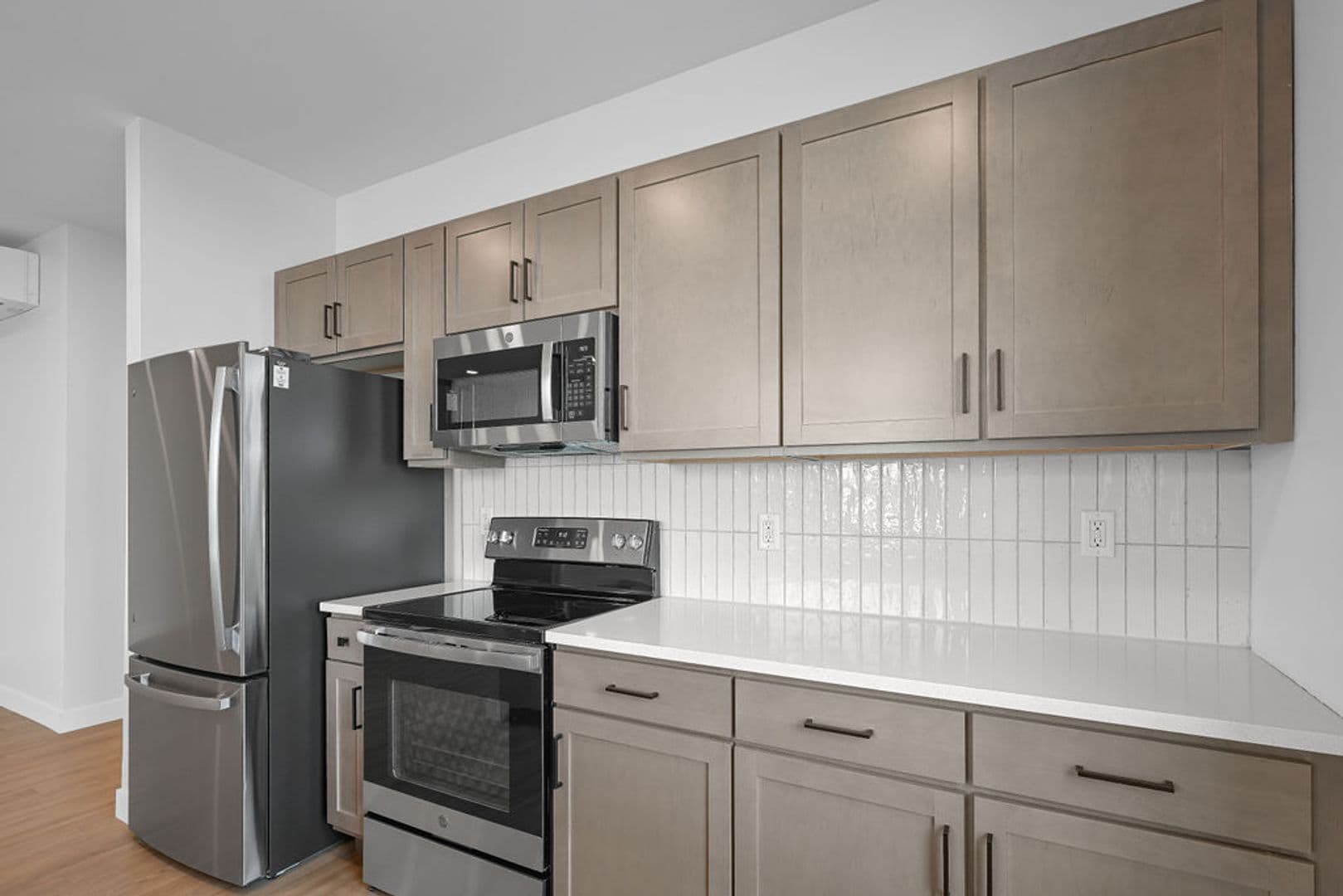 Appleton Apartment: 115 E. Washington St.