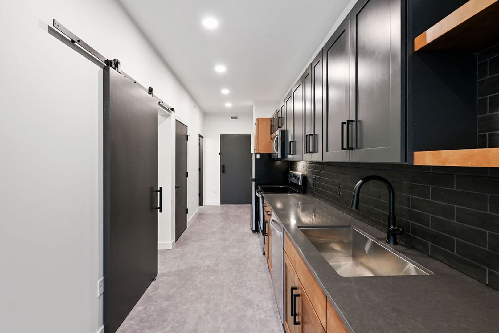 Burlington Apartment: 424 North 3rd Street