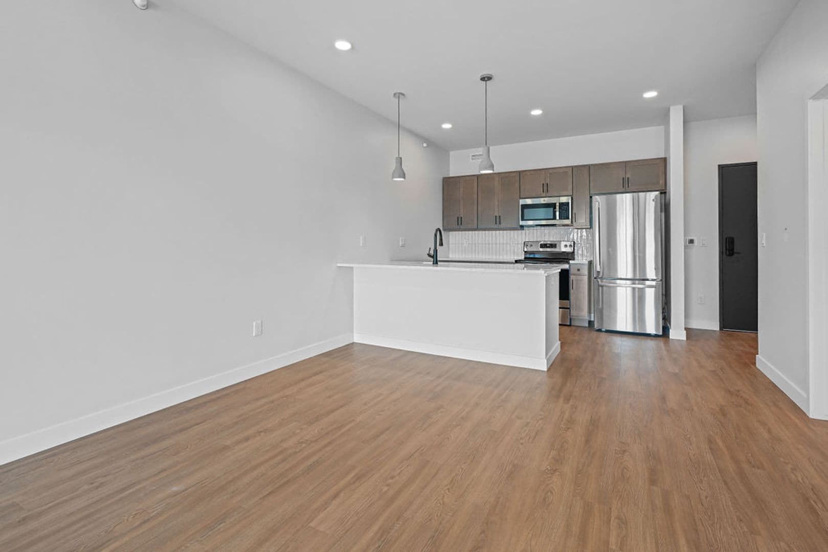 Appleton Apartment: 115 E. Washington St.