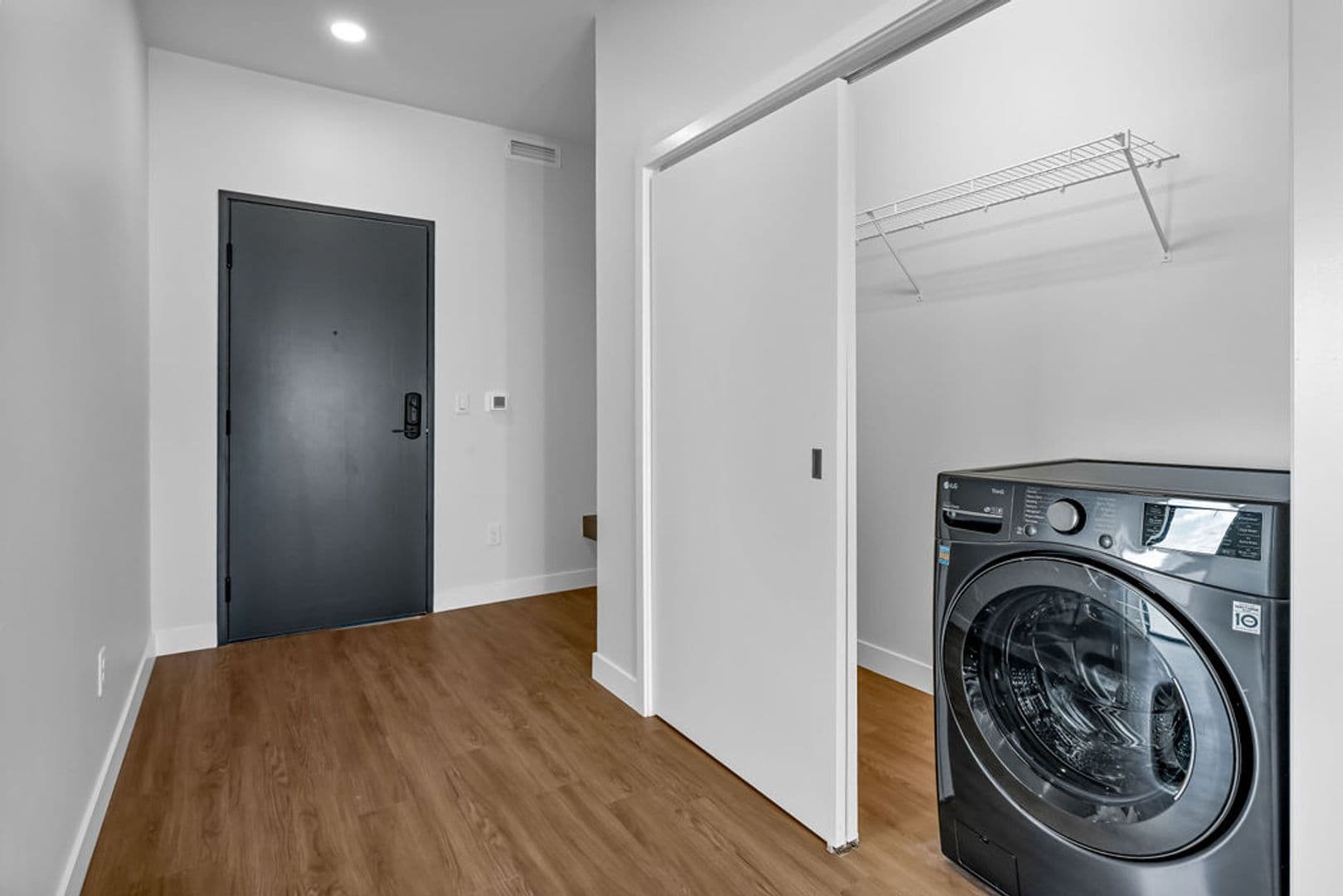 Appleton Apartment: 115 E. Washington St.