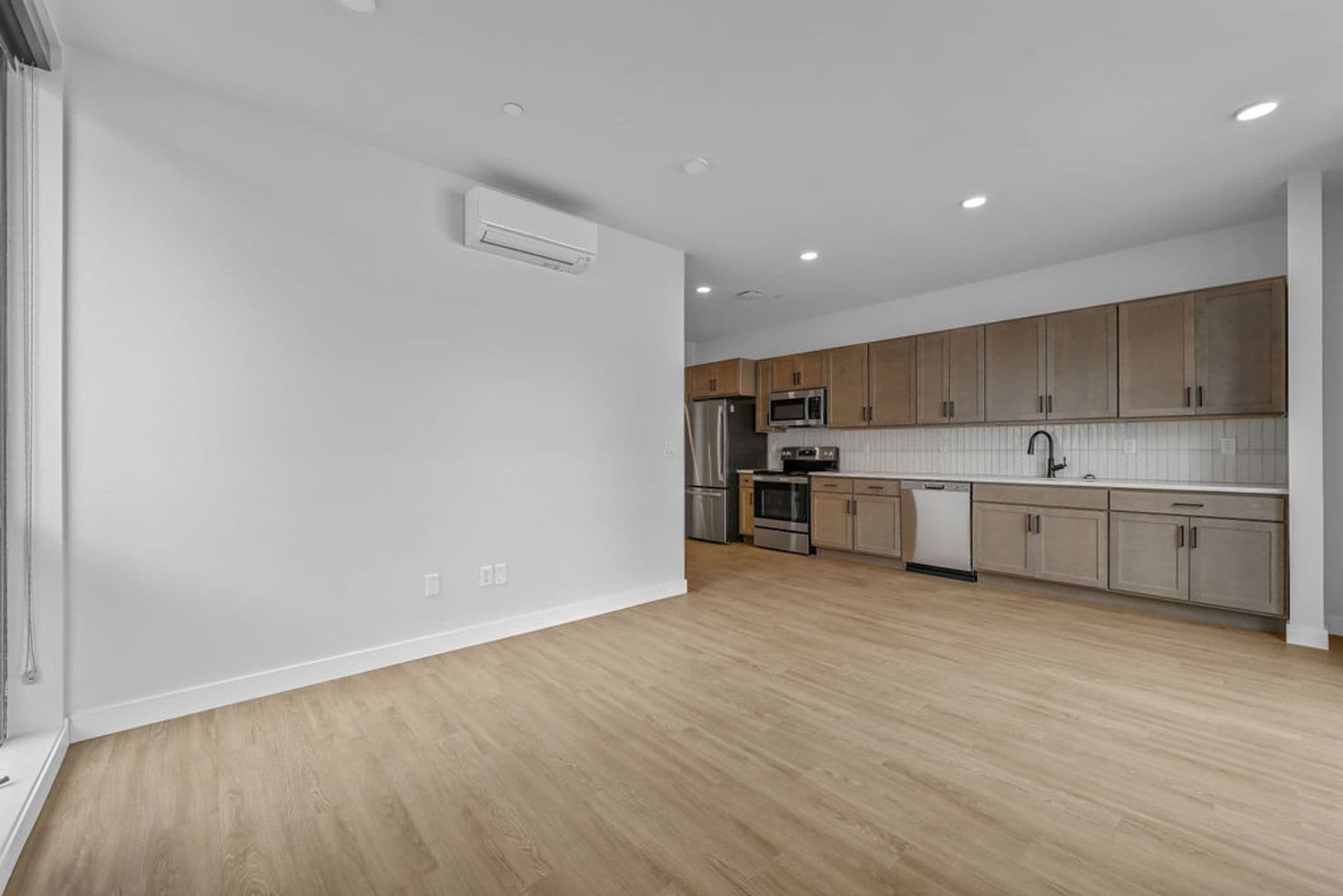 Appleton Apartment: 115 E. Washington St.