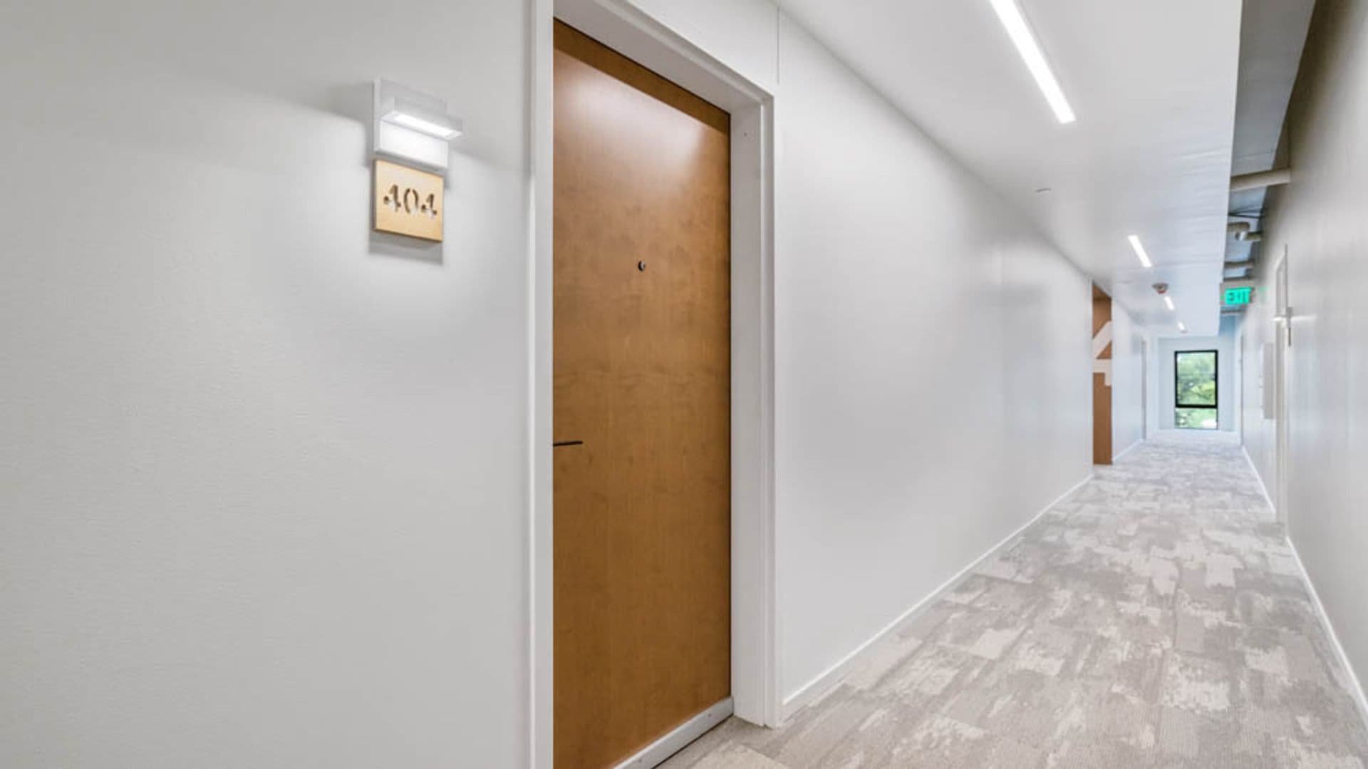 Eau Claire Apartment: 100 N Farwell Street