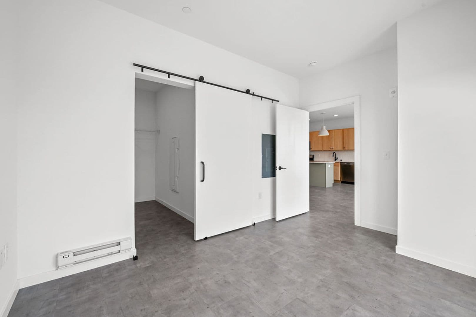 Ashwaubenon Apartment: 686 Mike McCarthy Way