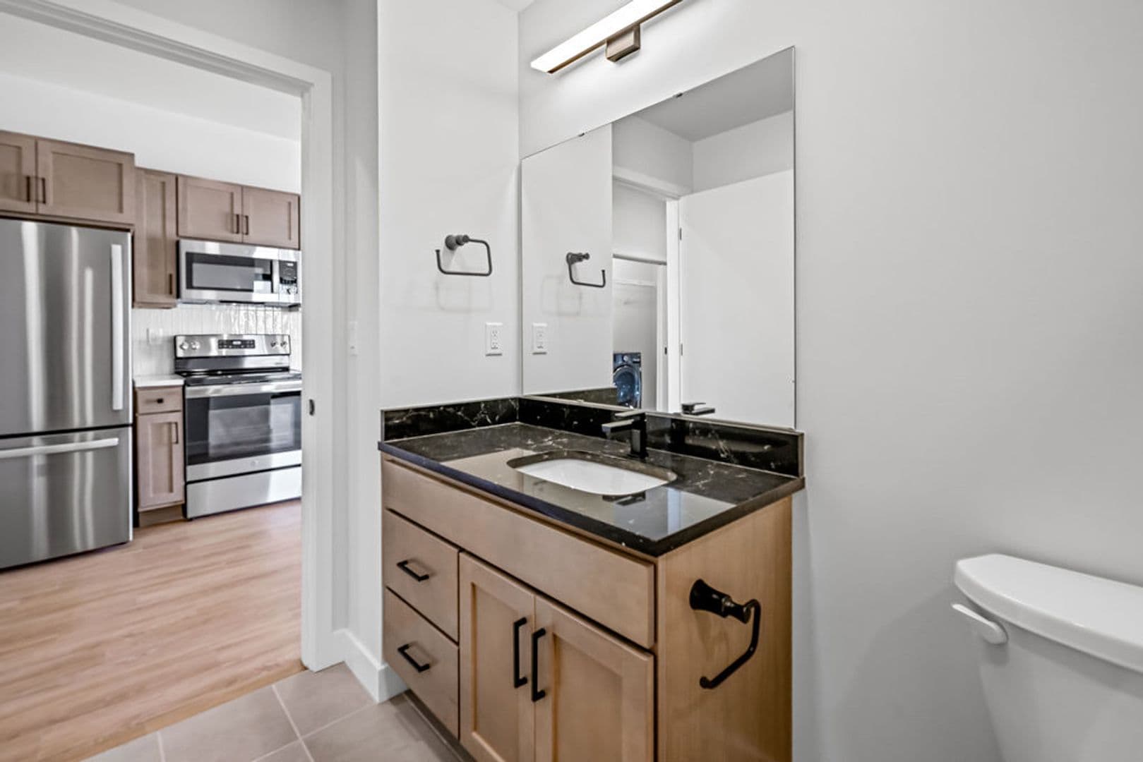 Appleton Apartment: 115 E. Washington St.