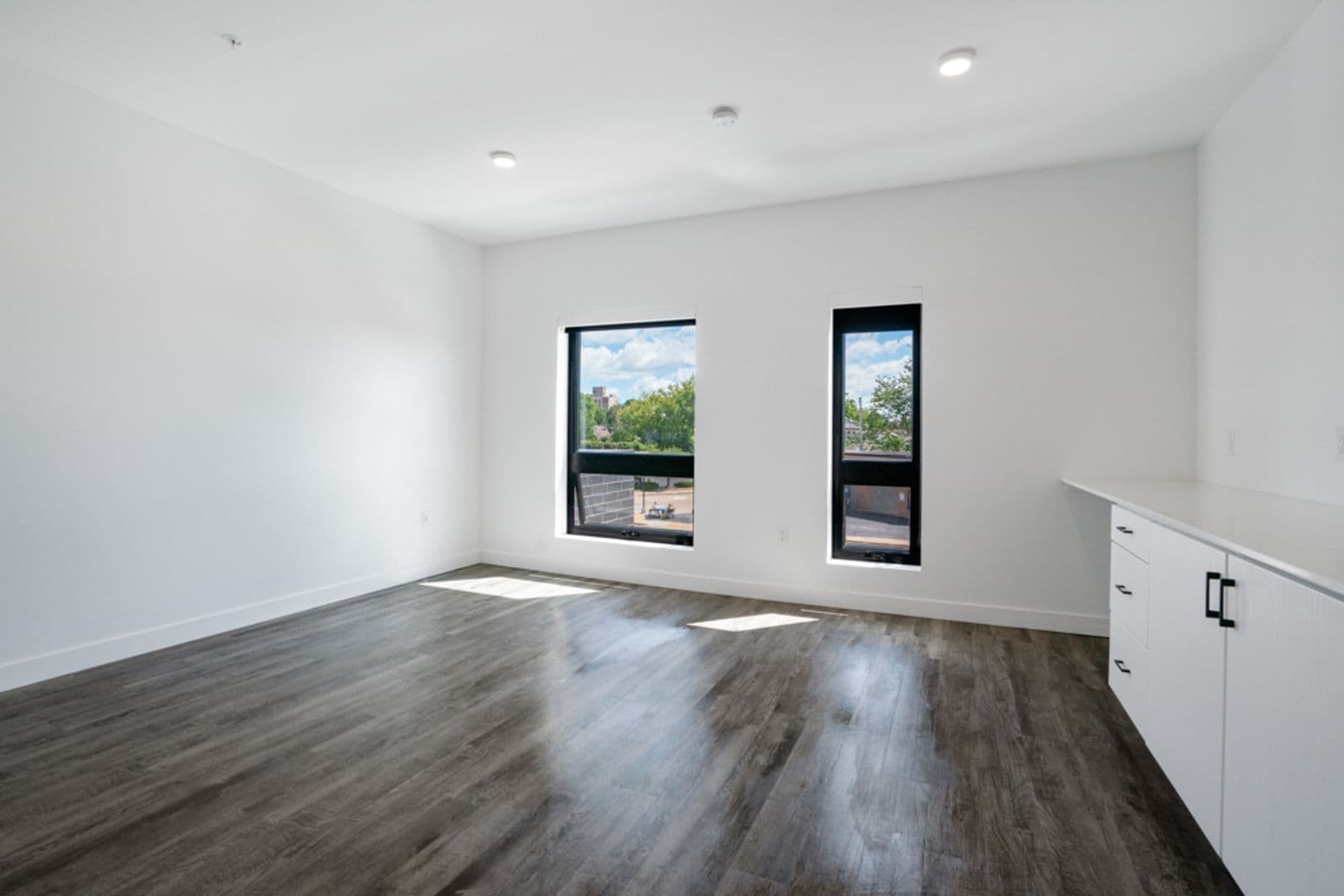 Oshkosh Apartment: 155 Jackson Street