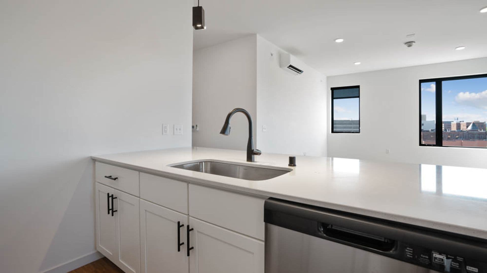 Eau Claire Apartment: 100 N Farwell Street