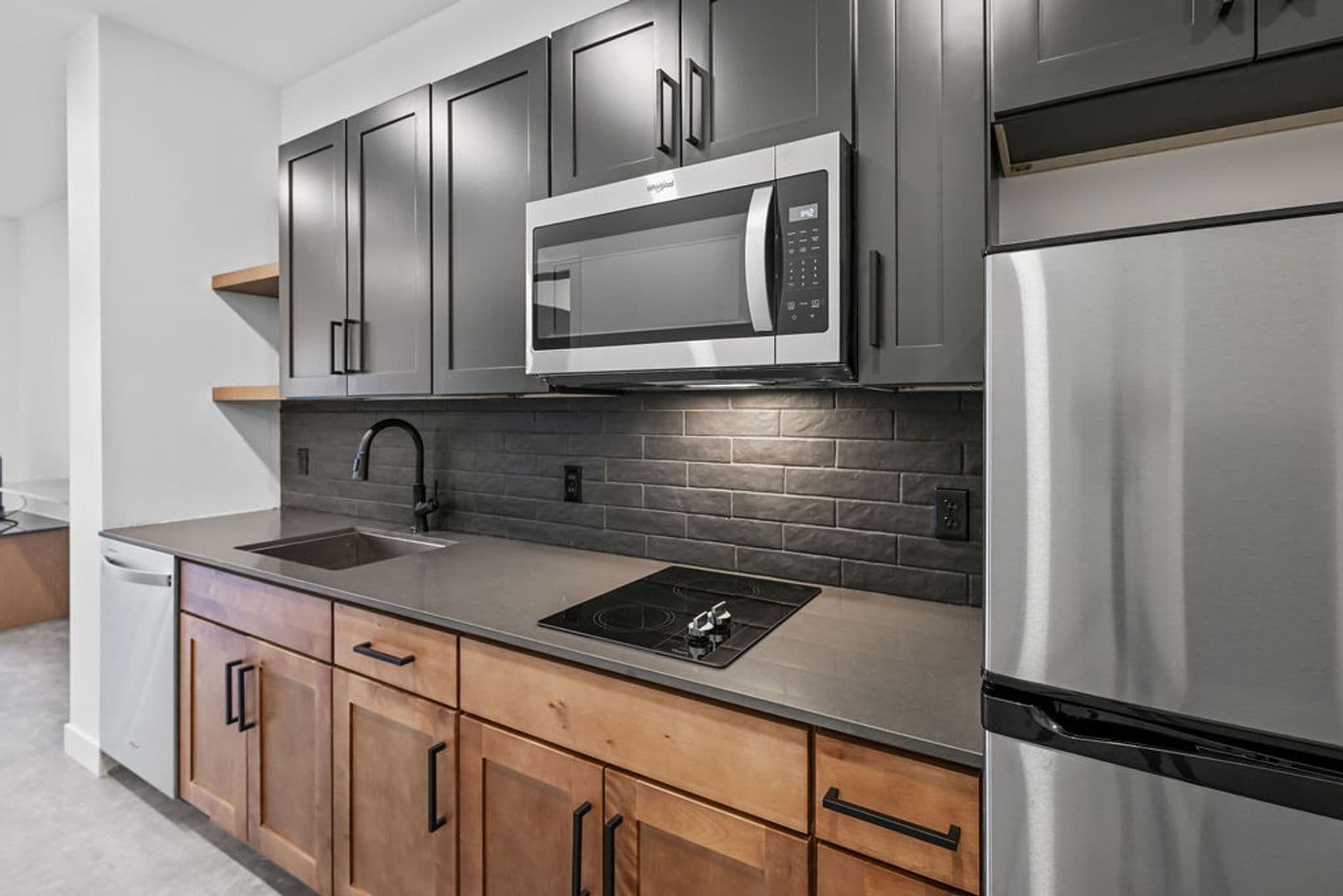 Burlington Apartment: 424 North 3rd Street