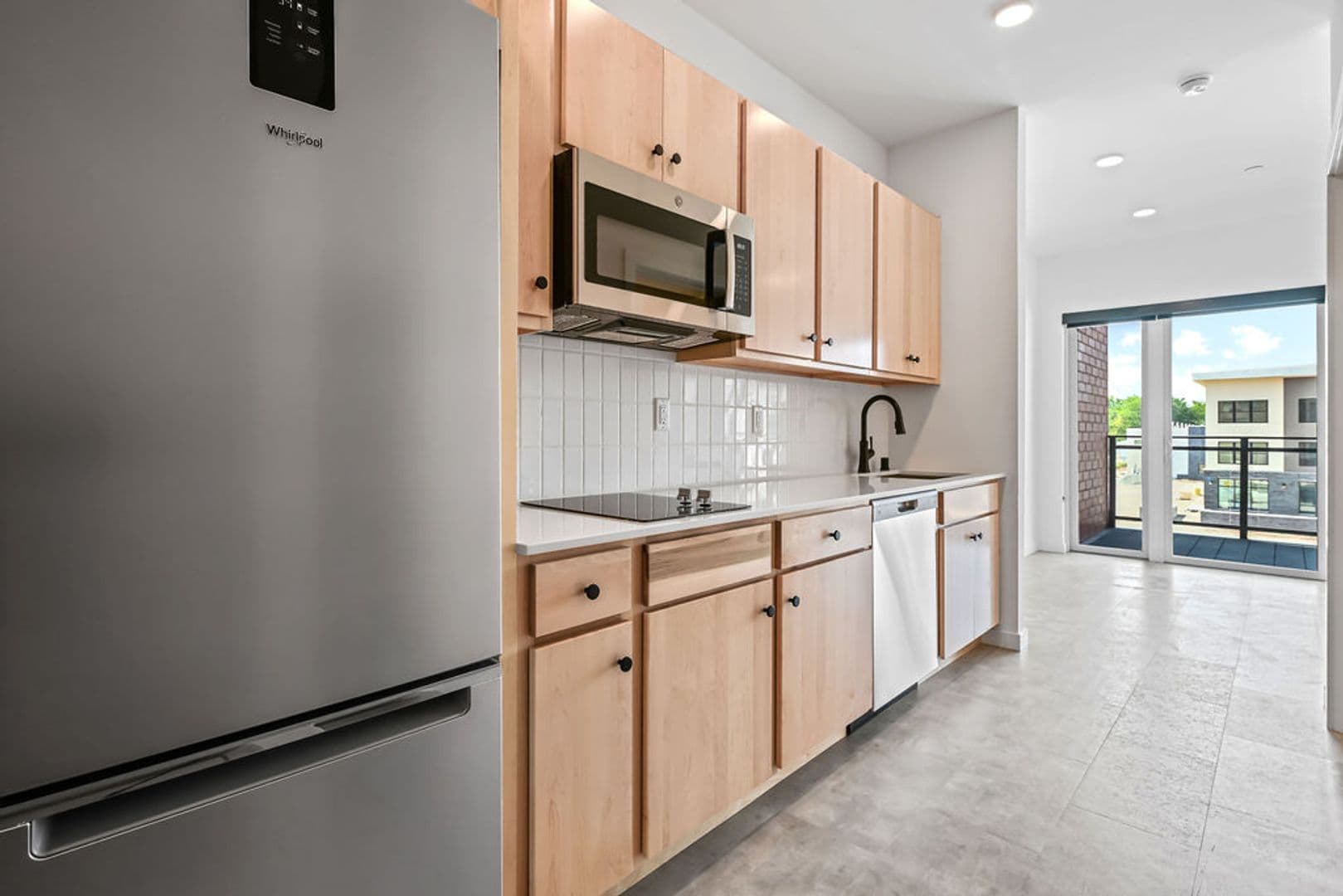 Ashwaubenon Apartment: 686 Mike McCarthy Way