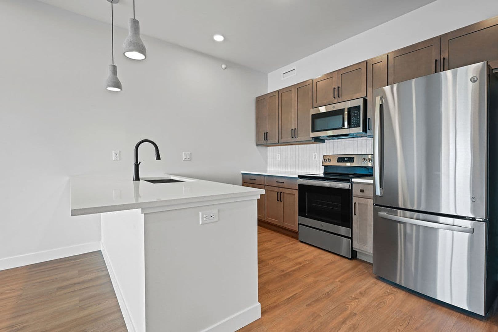 Appleton Apartment: 115 E. Washington St.