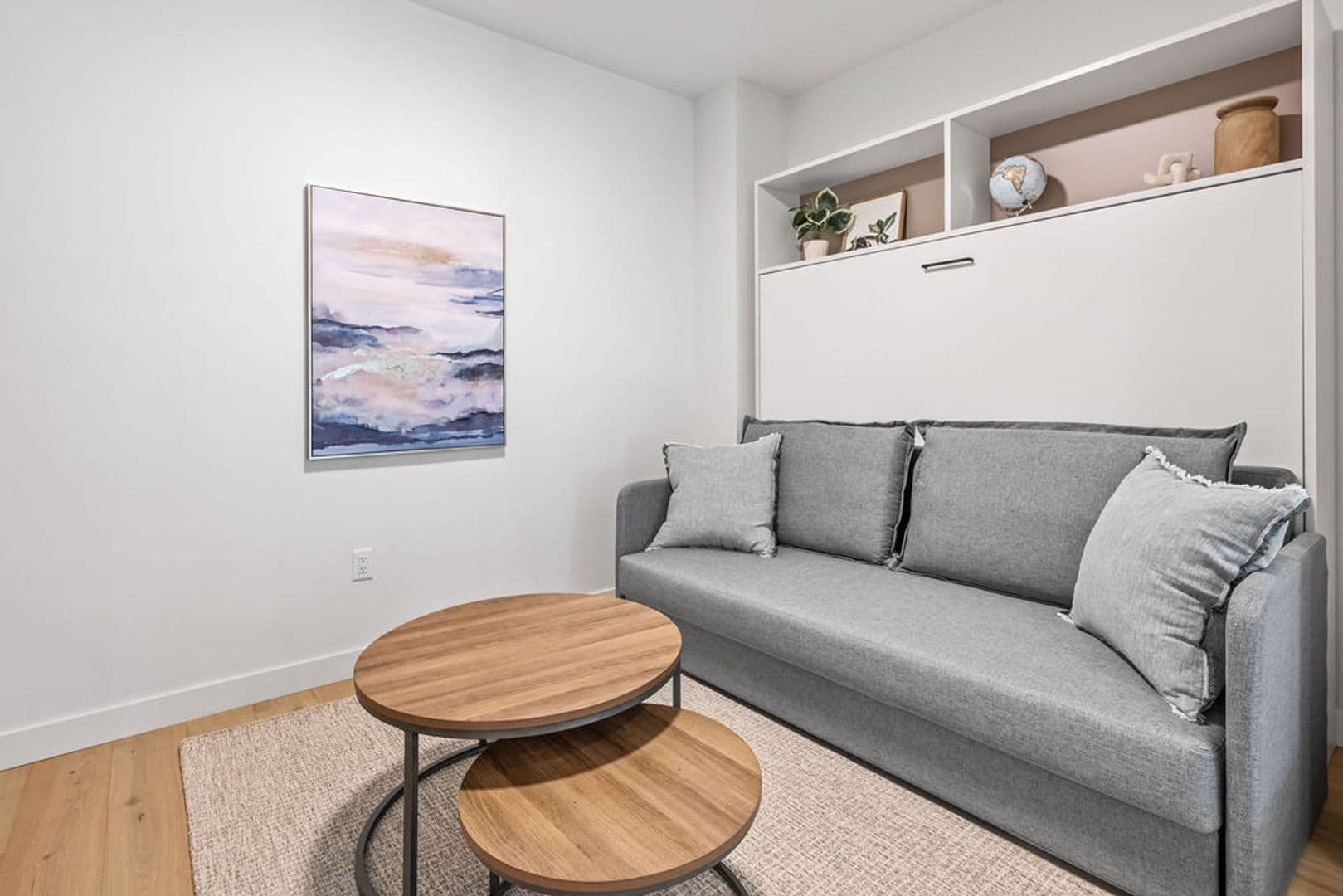 Oshkosh Apartment: 417 Marion Road