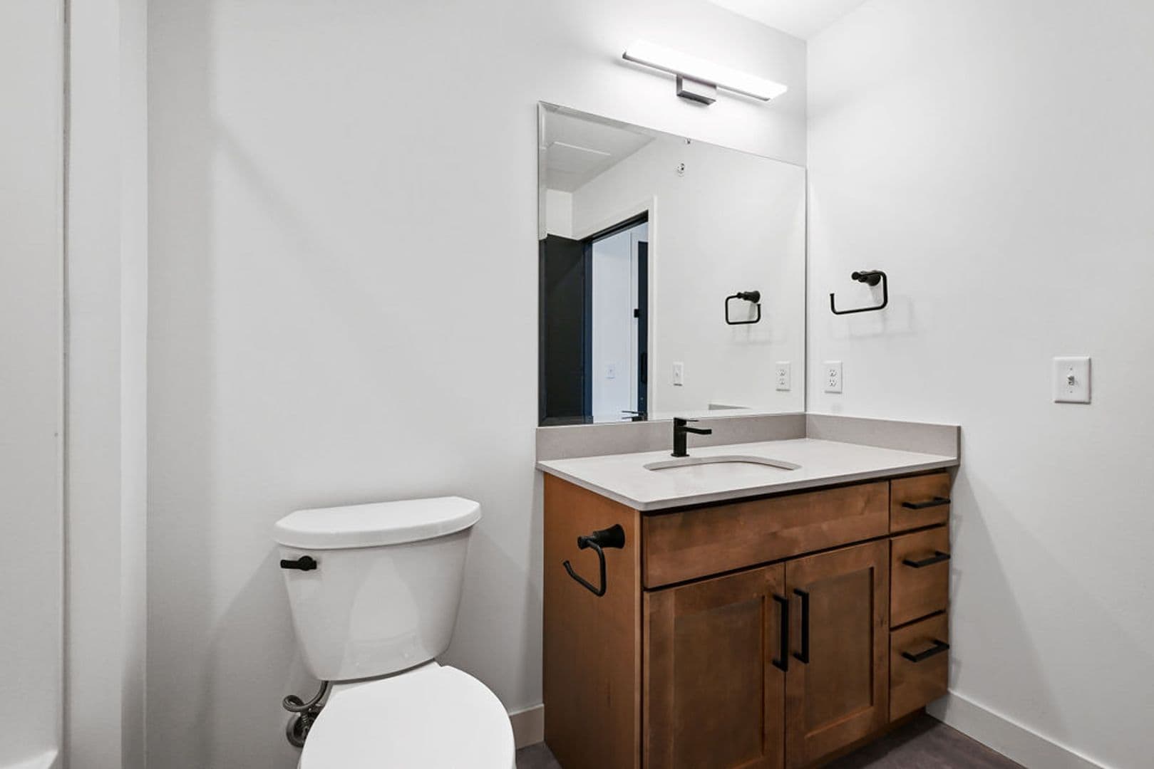 Burlington Apartment: 424 North 3rd Street
