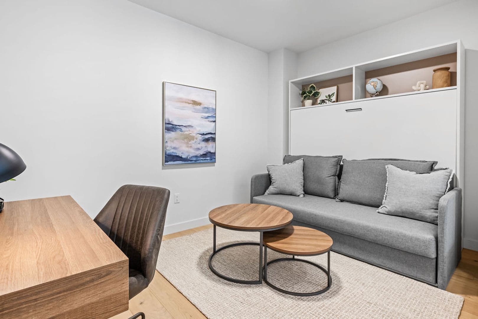 Oshkosh Apartment: 417 Marion Road