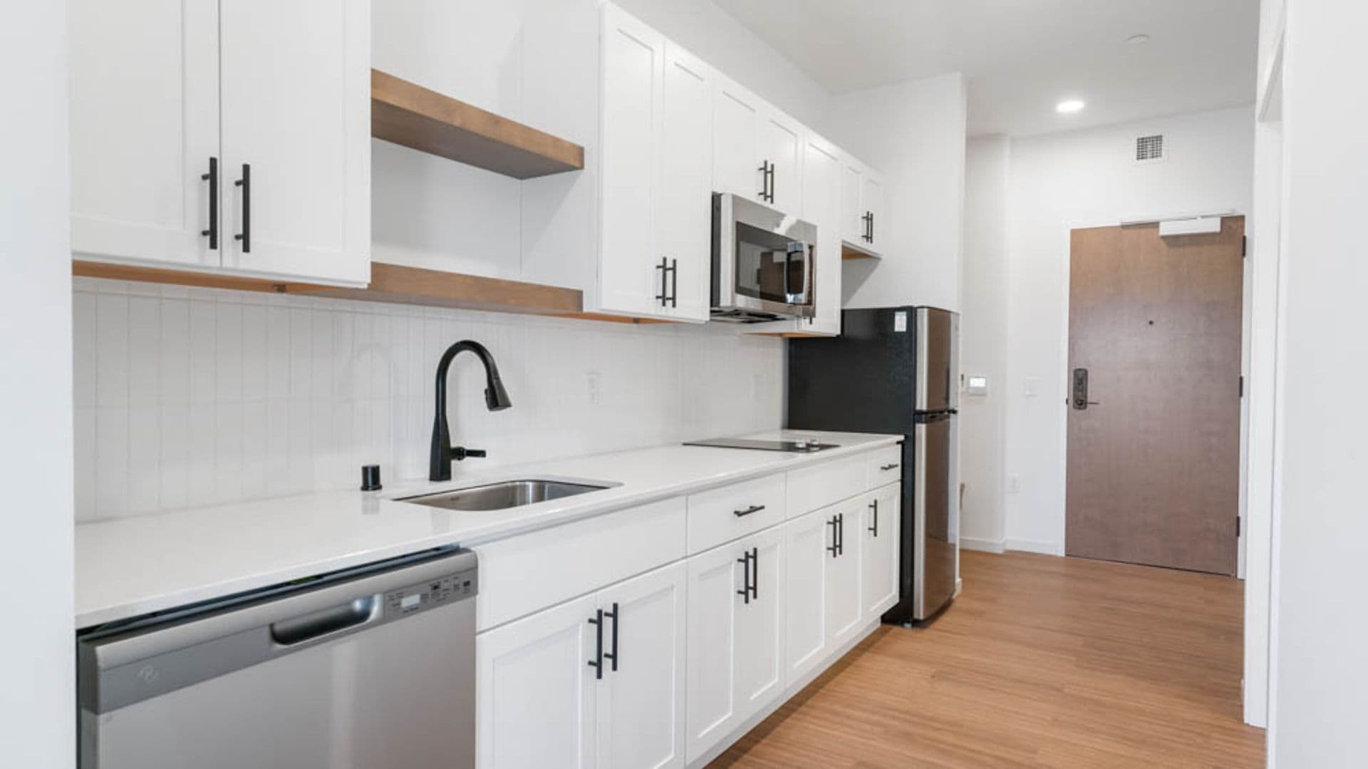 Eau Claire Apartment: 100 N Farwell Street