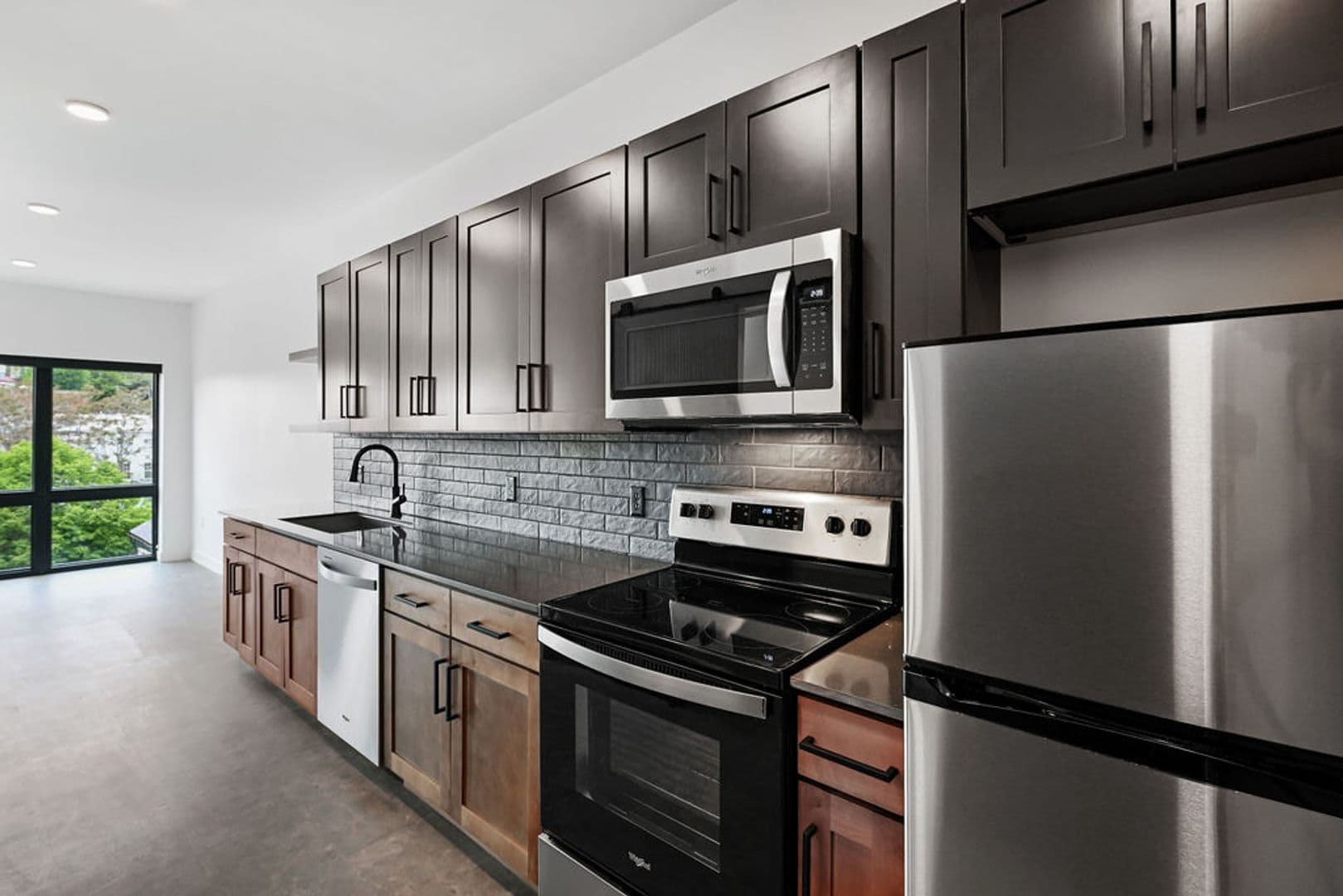 Burlington Apartment: 424 North 3rd Street