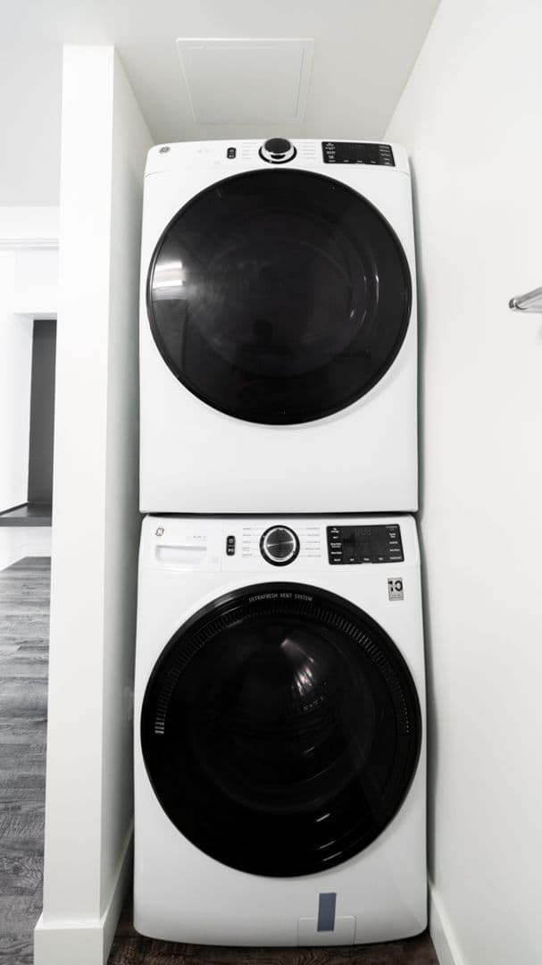Oshkosh Apartment: 155 Jackson Street