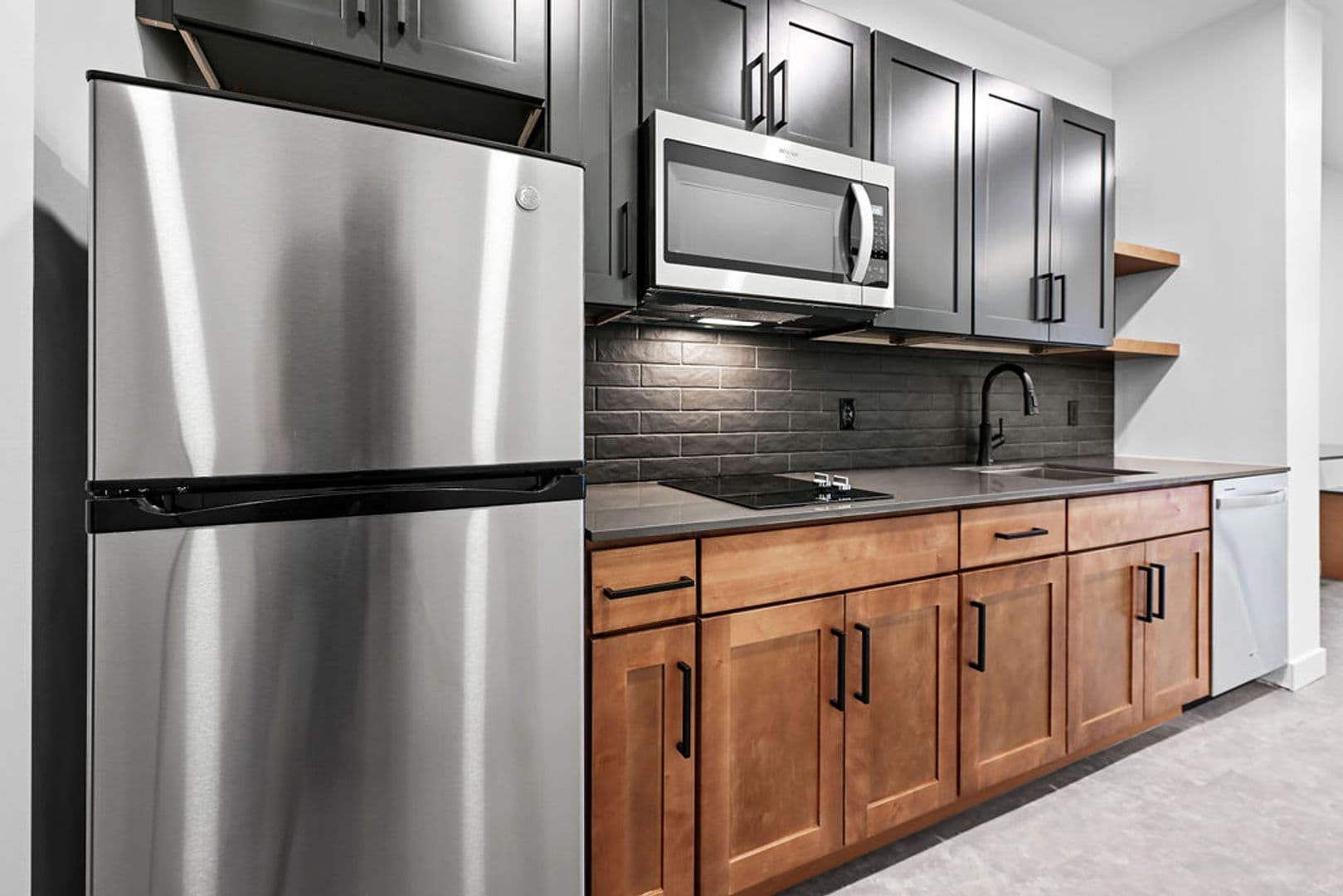 Burlington Apartment: 424 North 3rd Street