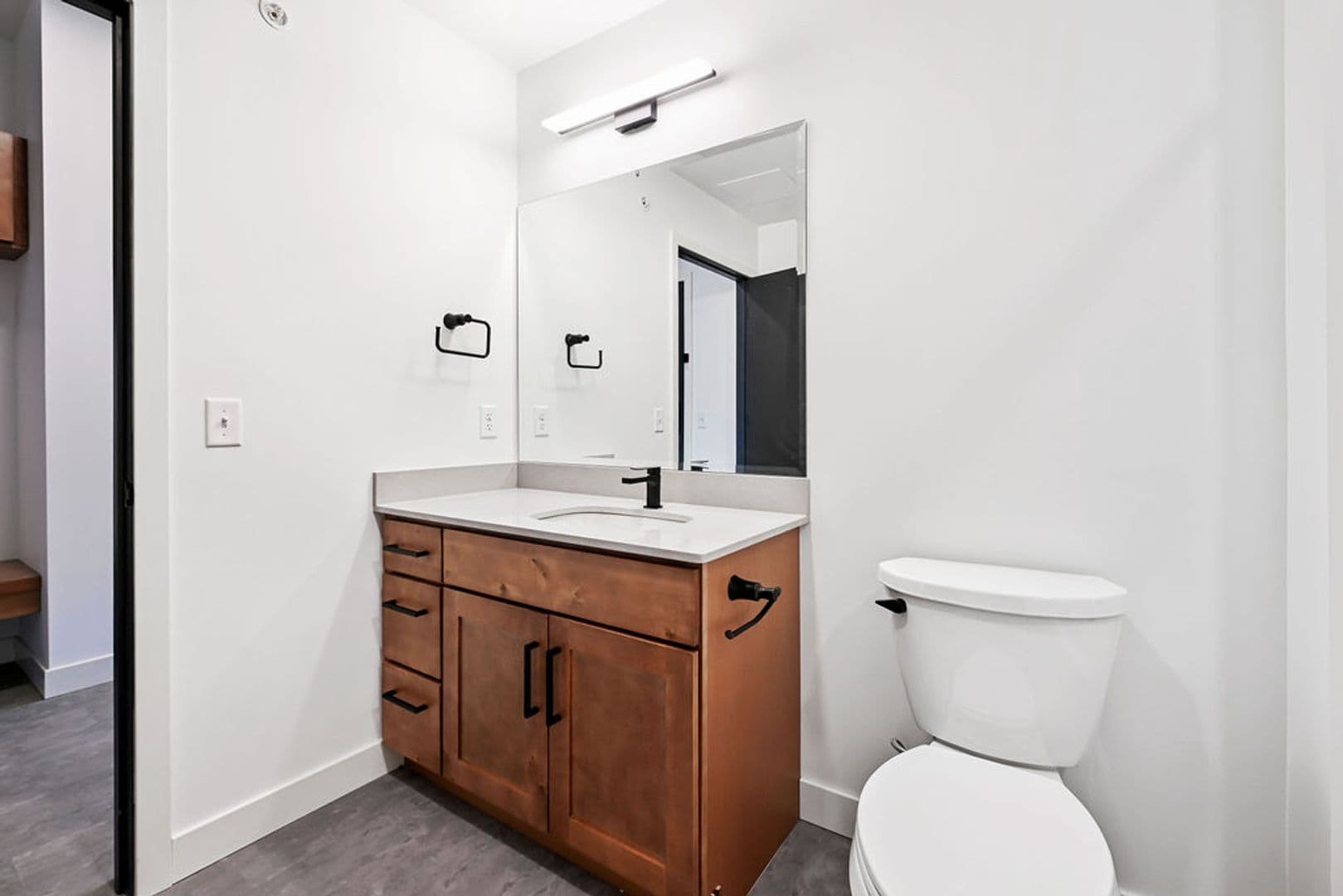 Burlington Apartment: 424 North 3rd Street