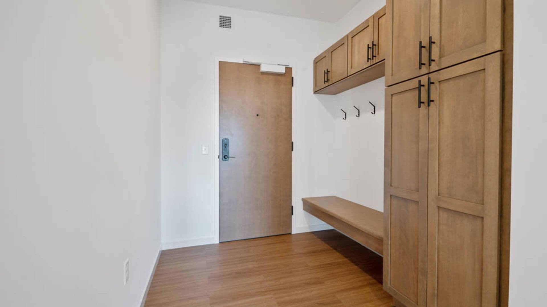 Eau Claire Apartment: 100 N Farwell Street
