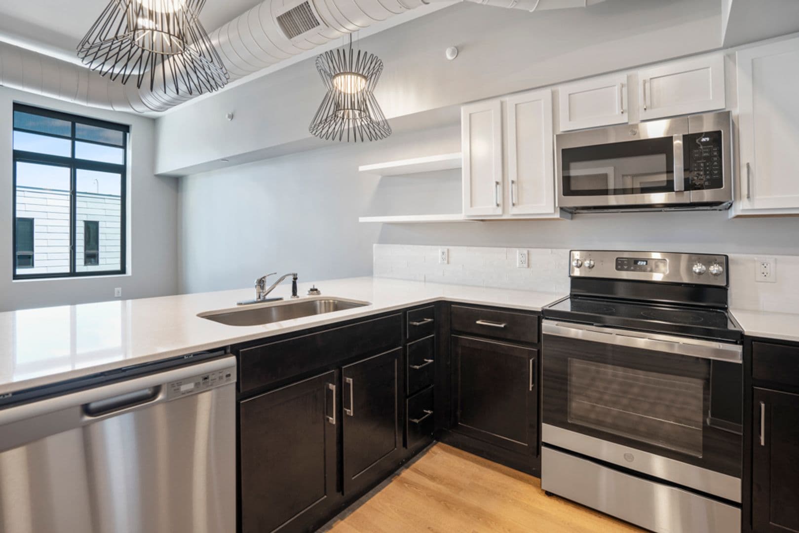 Stevens Point Apartment: 1020 Centerpoint Drive