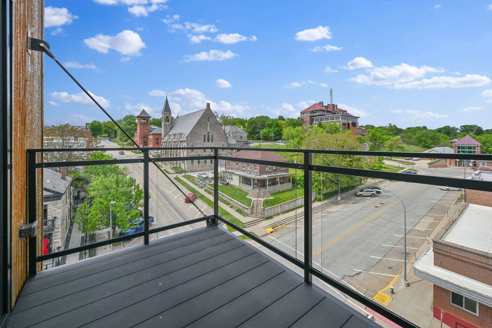 Burlington Apartment: 424 North 3rd Street