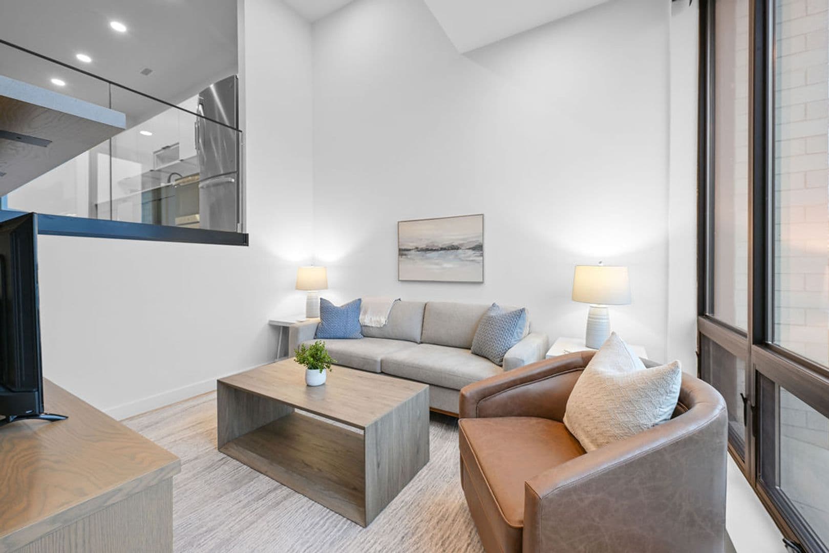 Oshkosh Apartment: 417 Marion Road