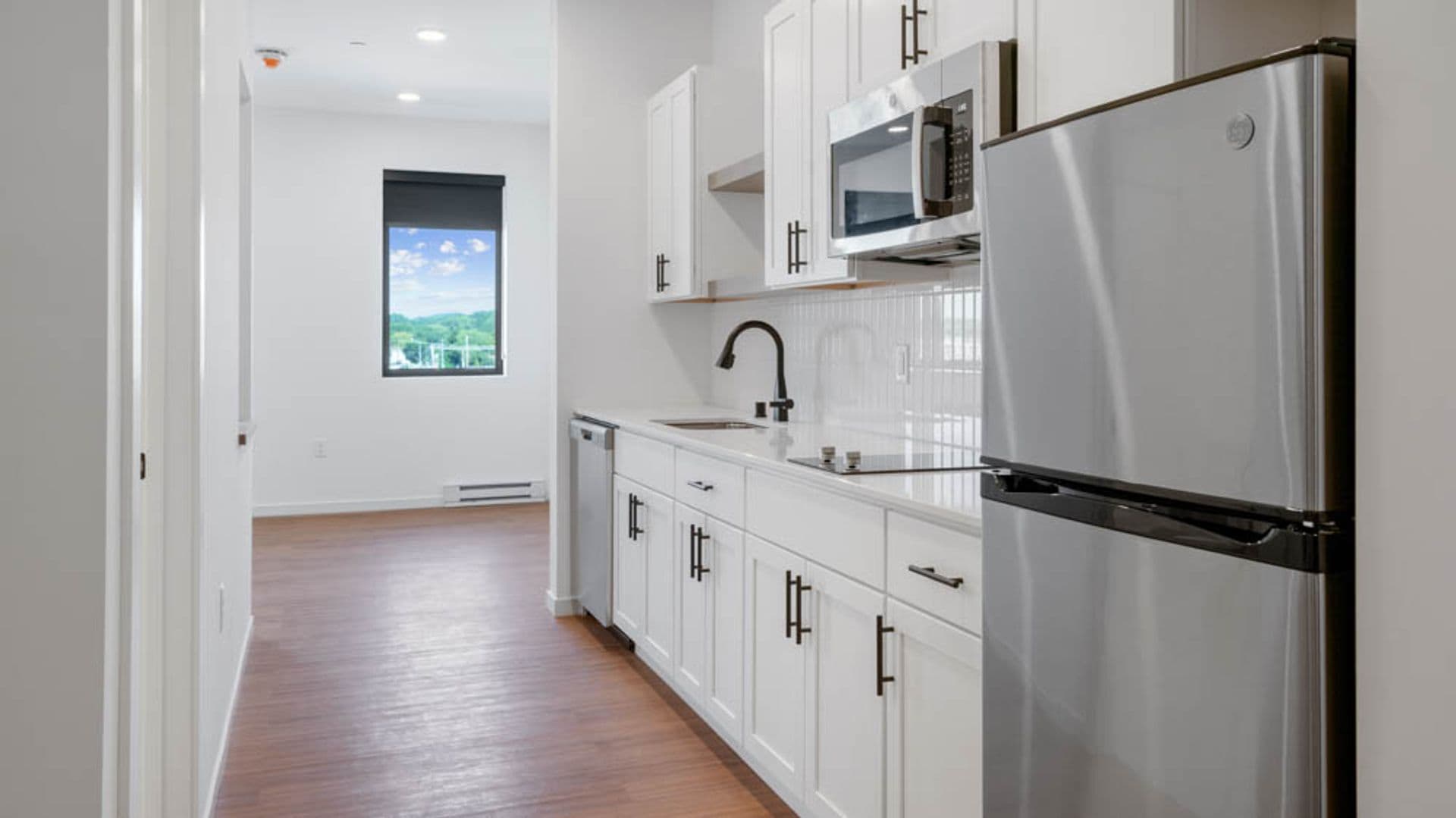 Eau Claire Apartment: 100 N Farwell Street