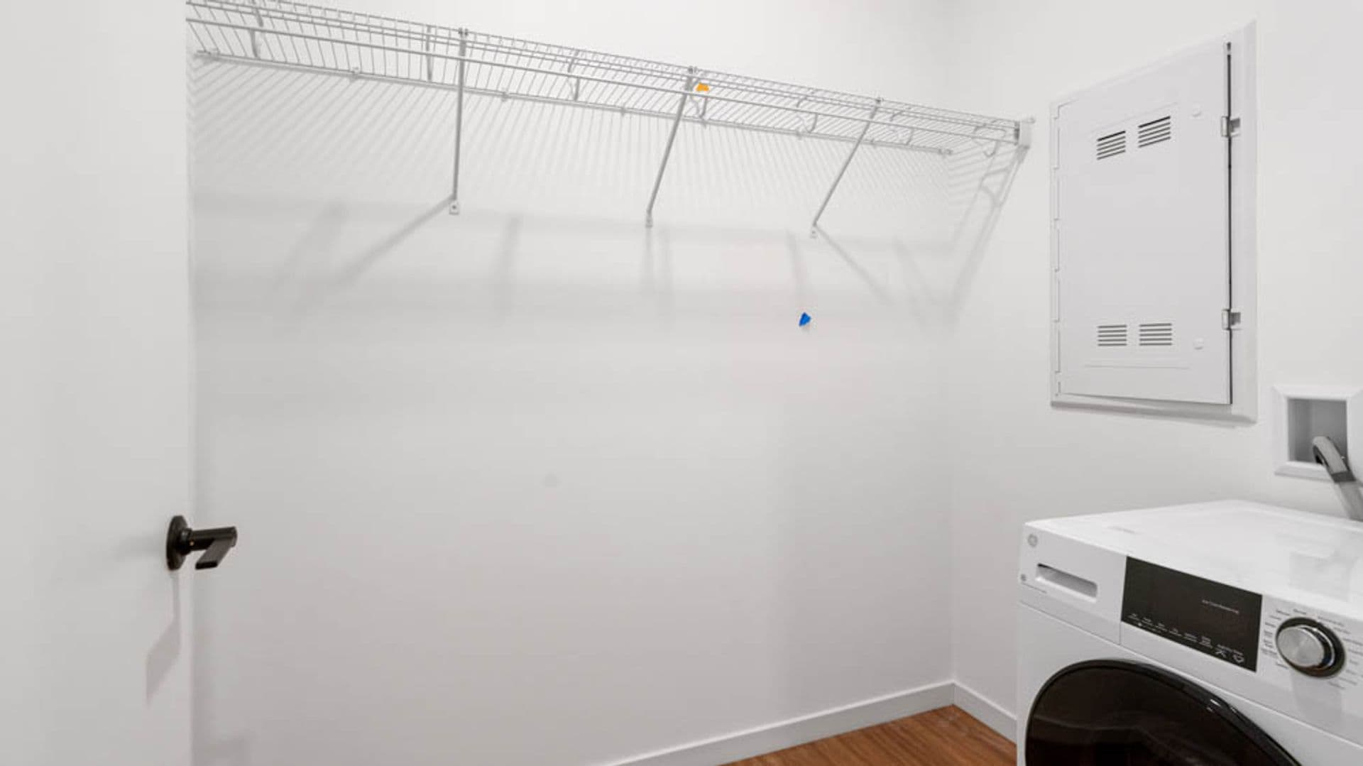 Eau Claire Apartment: 100 N Farwell Street
