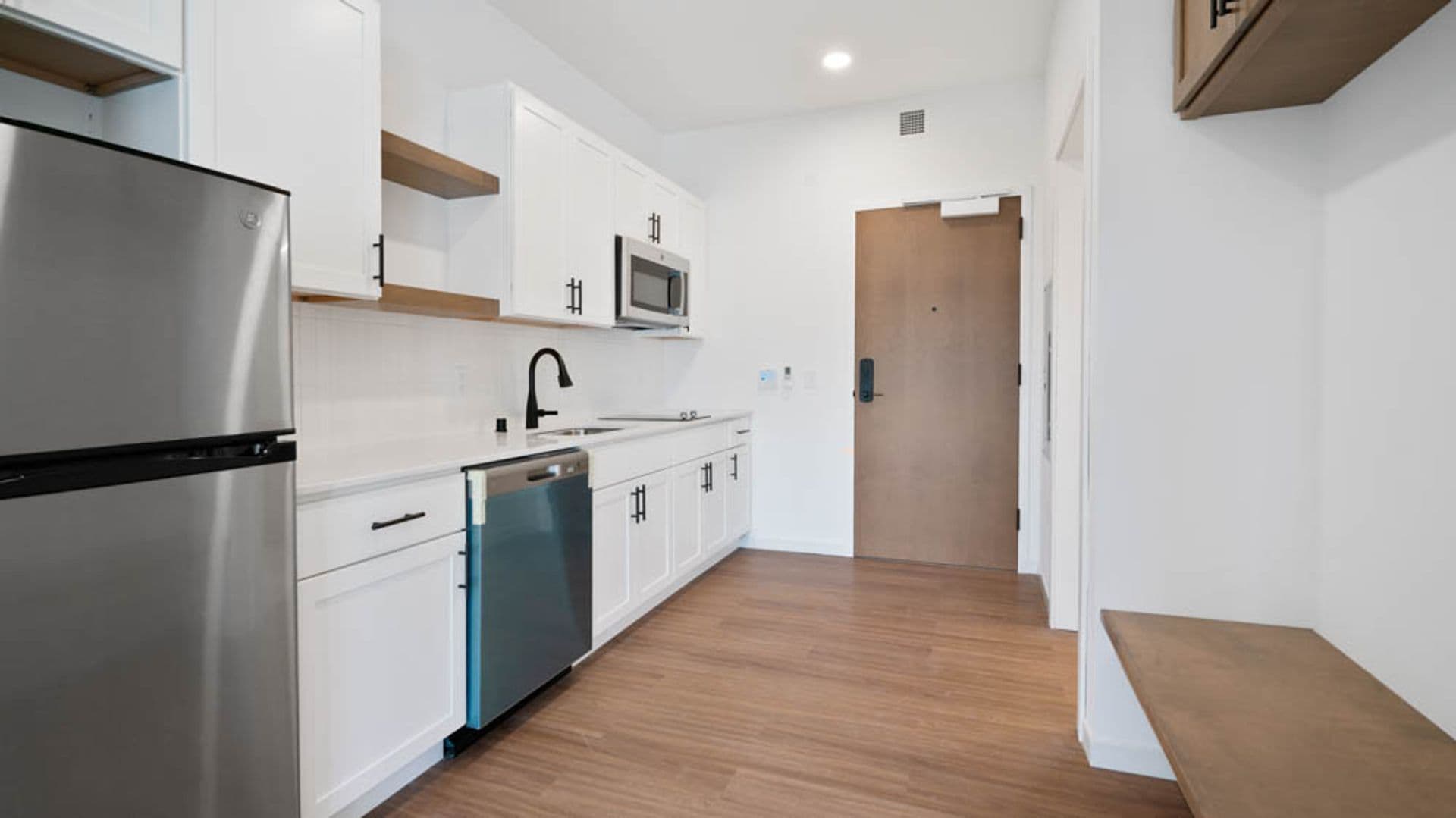 Eau Claire Apartment: 100 N Farwell Street