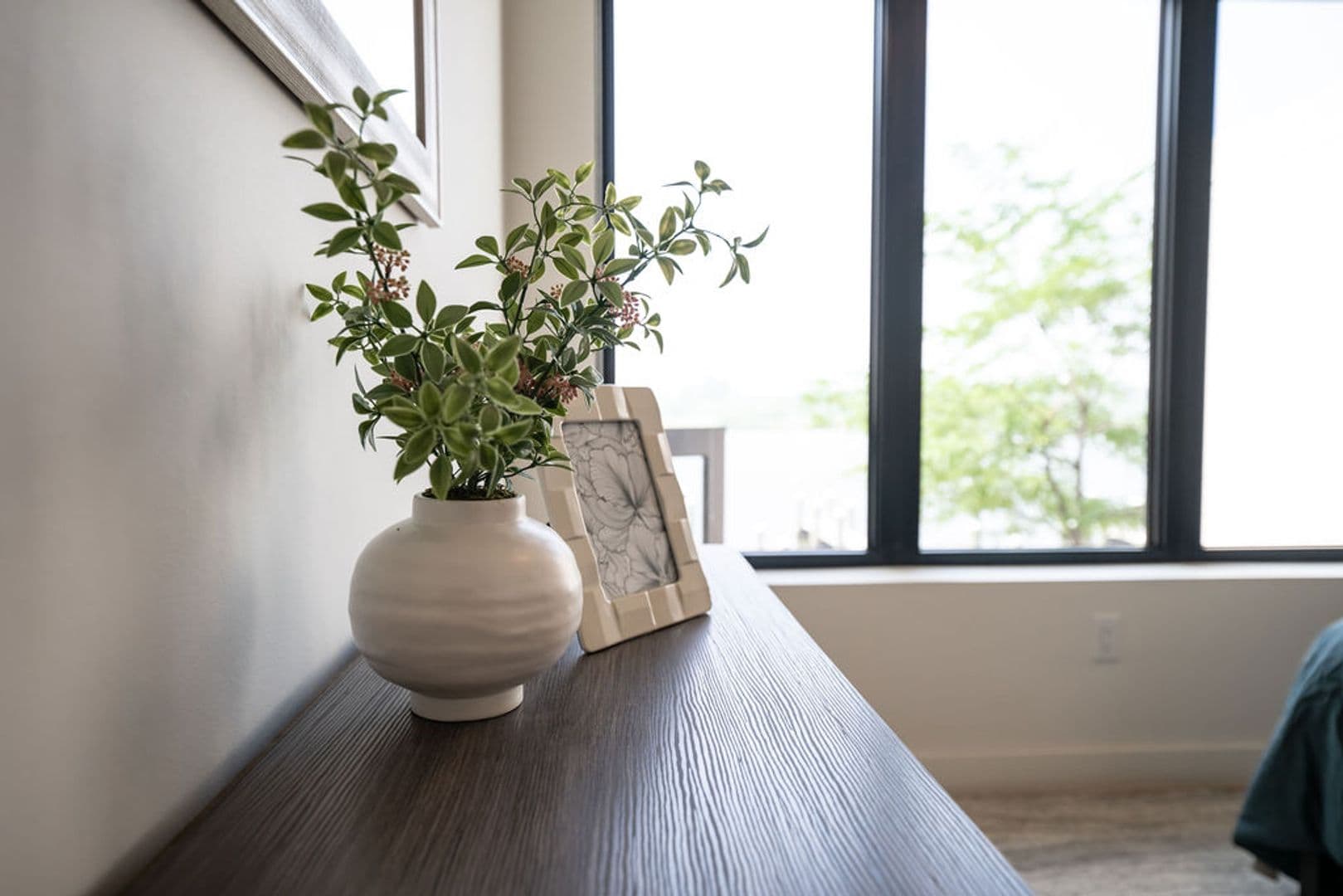 Oshkosh Apartment: 417 Marion Road