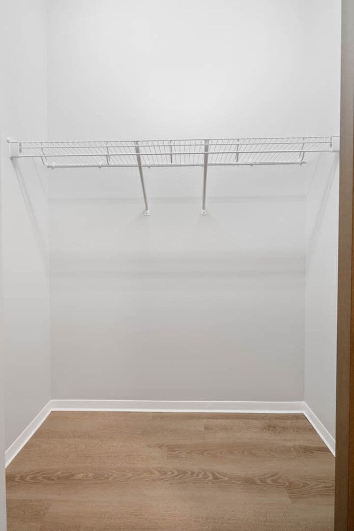 Stevens Point Apartment: 1020 Centerpoint Drive
