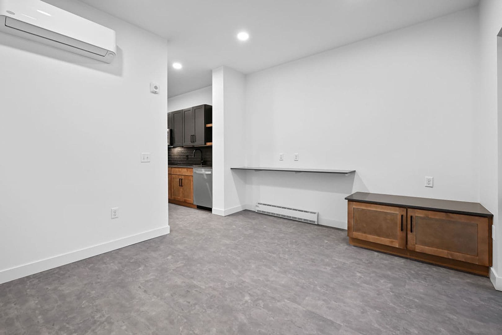 Burlington Apartment: 424 North 3rd Street