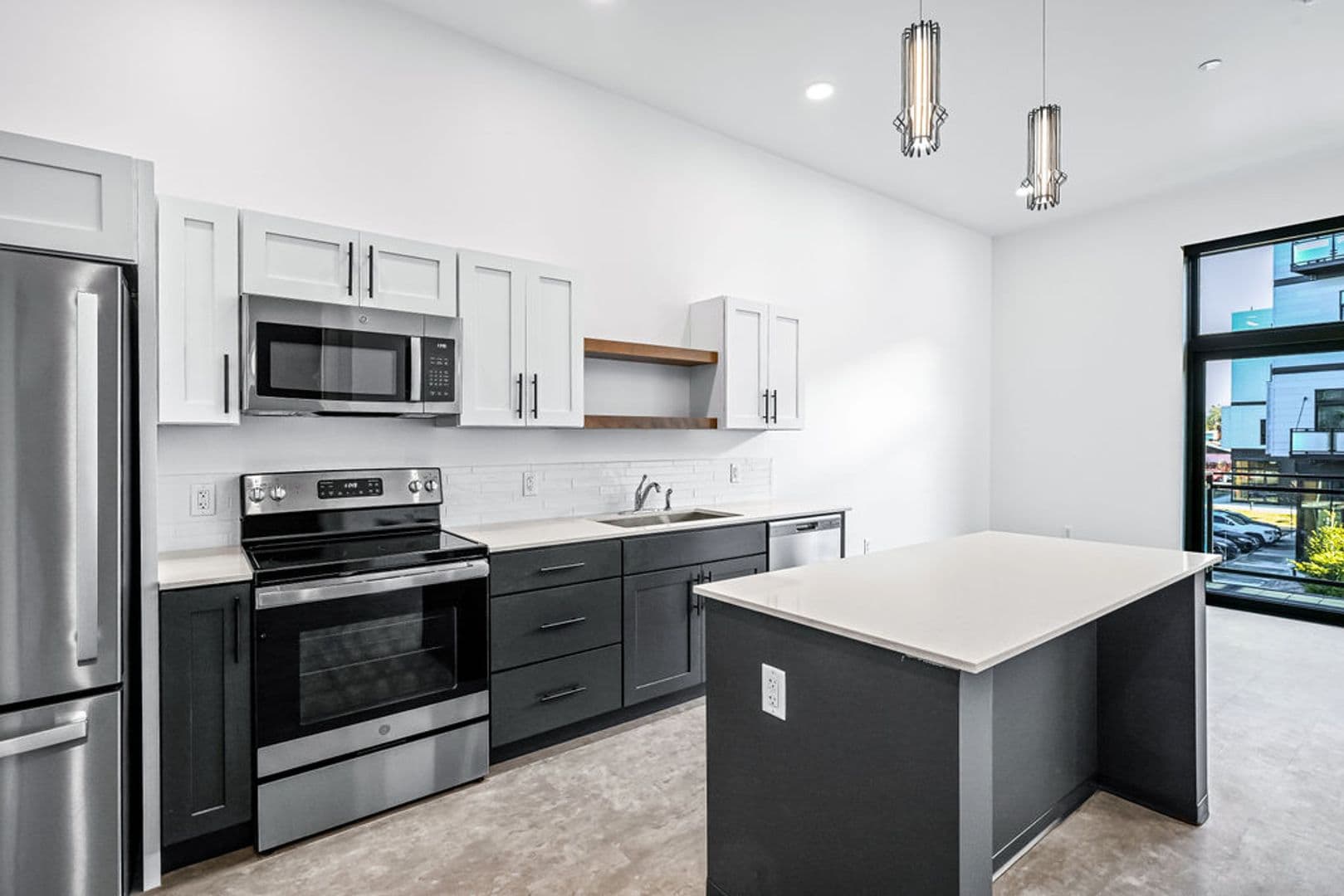 Stevens Point Apartment: 1020 Centerpoint Drive