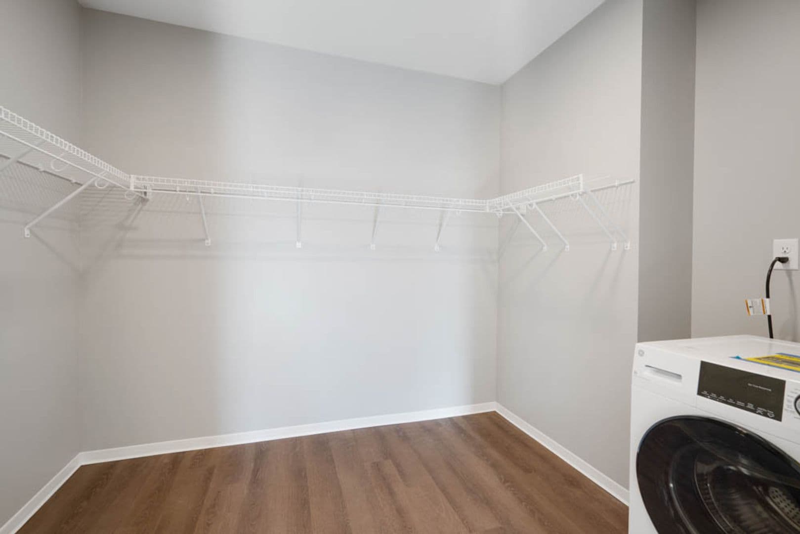 Stevens Point Apartment: 1020 Centerpoint Drive