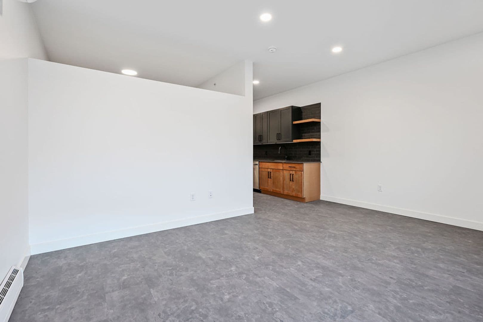 Burlington Apartment: 424 North 3rd Street