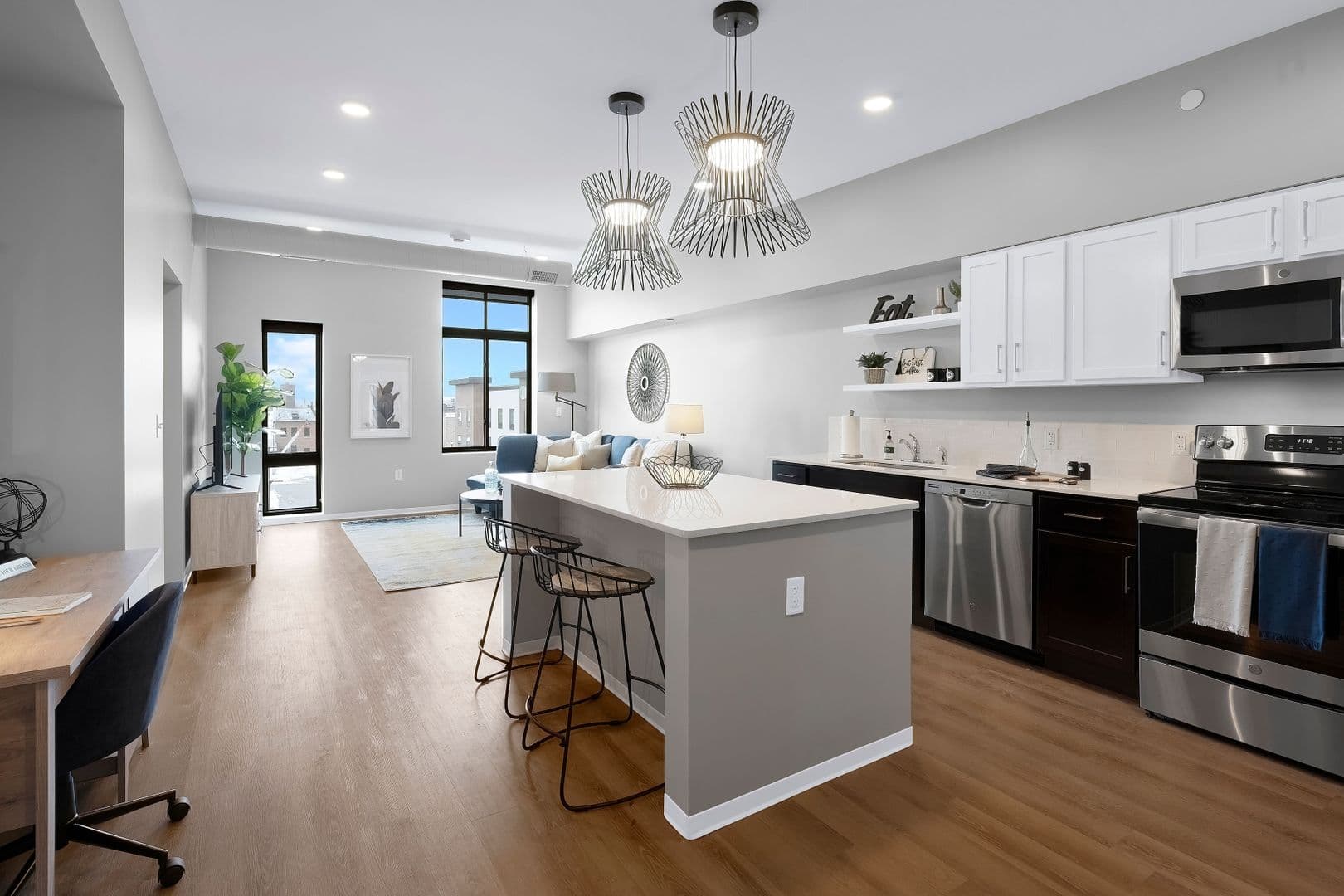 Stevens Point Apartment: 1020 Centerpoint Drive