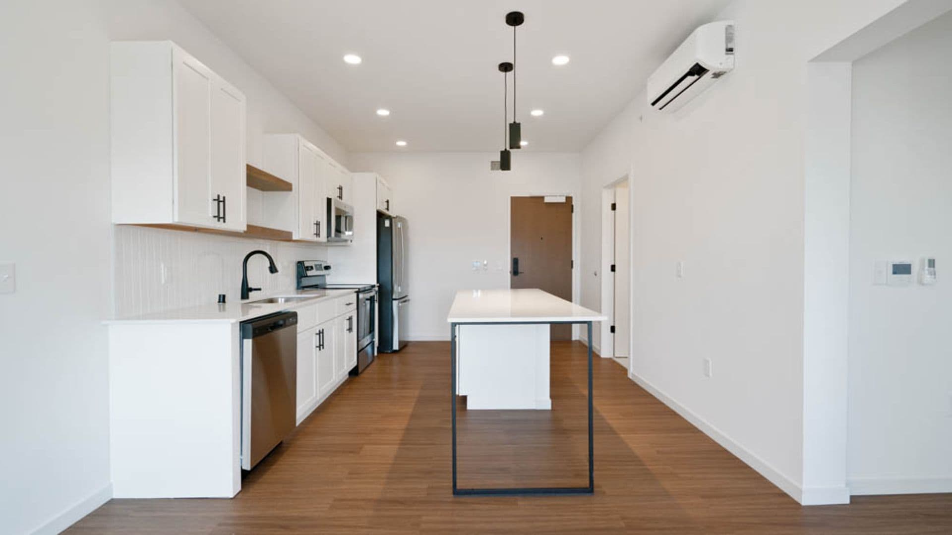 Eau Claire Apartment: 100 N Farwell Street