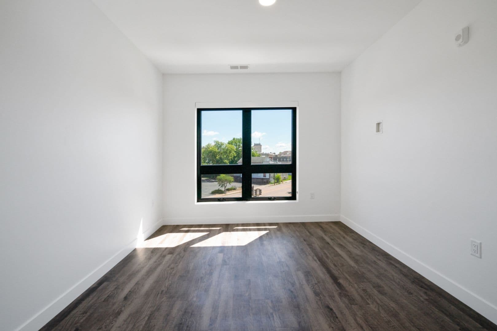 Oshkosh Apartment: 155 Jackson Street