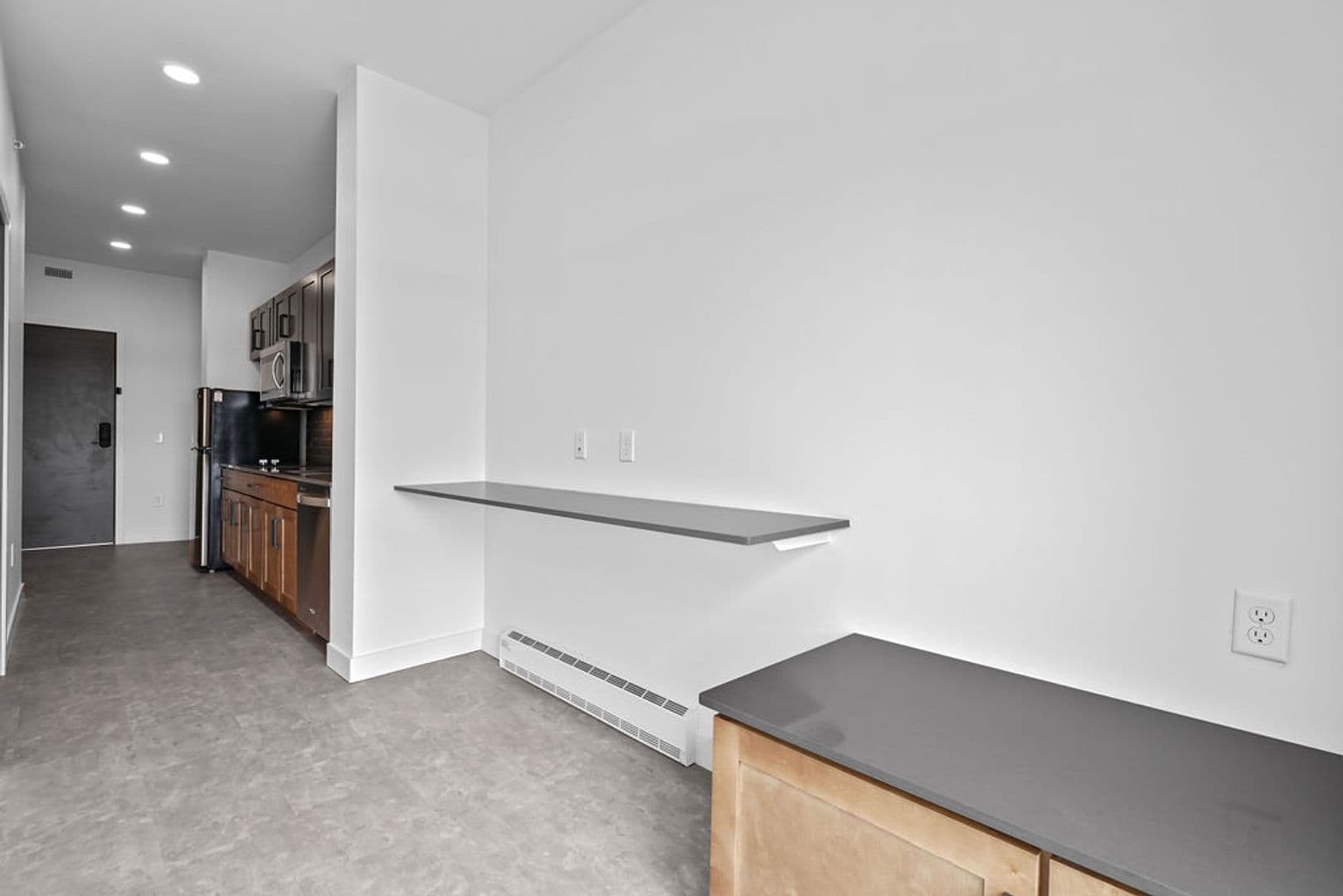 Burlington Apartment: 424 North 3rd Street