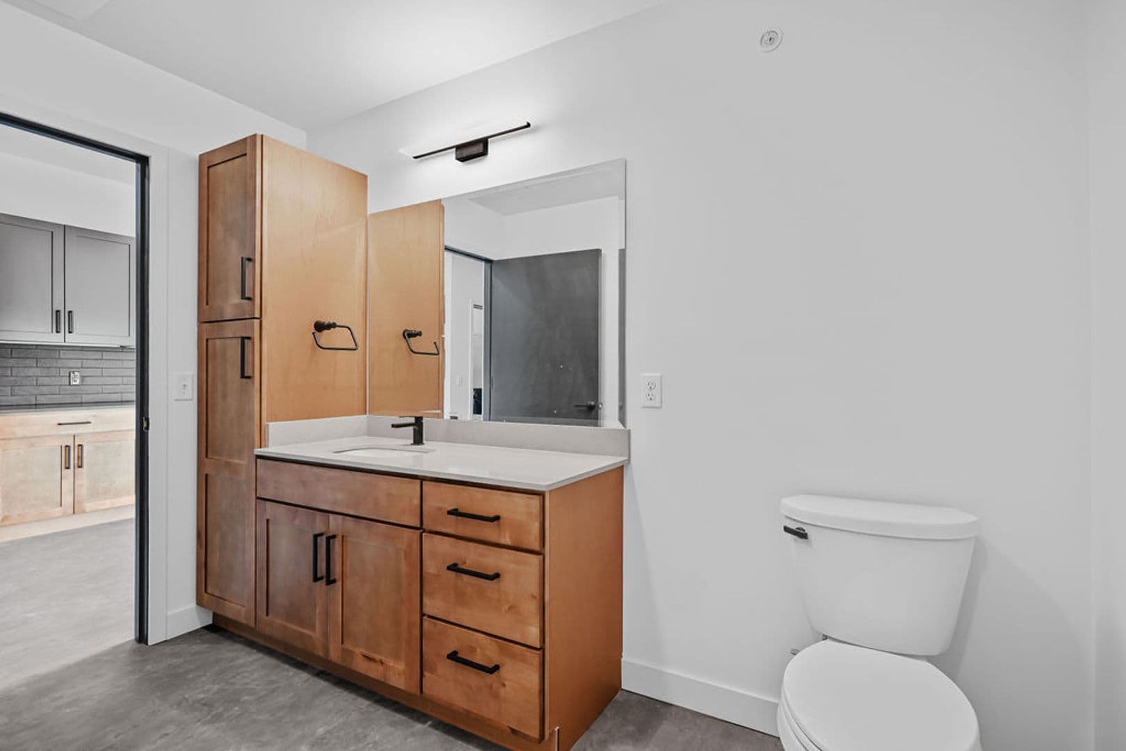 Burlington Apartment: 424 North 3rd Street