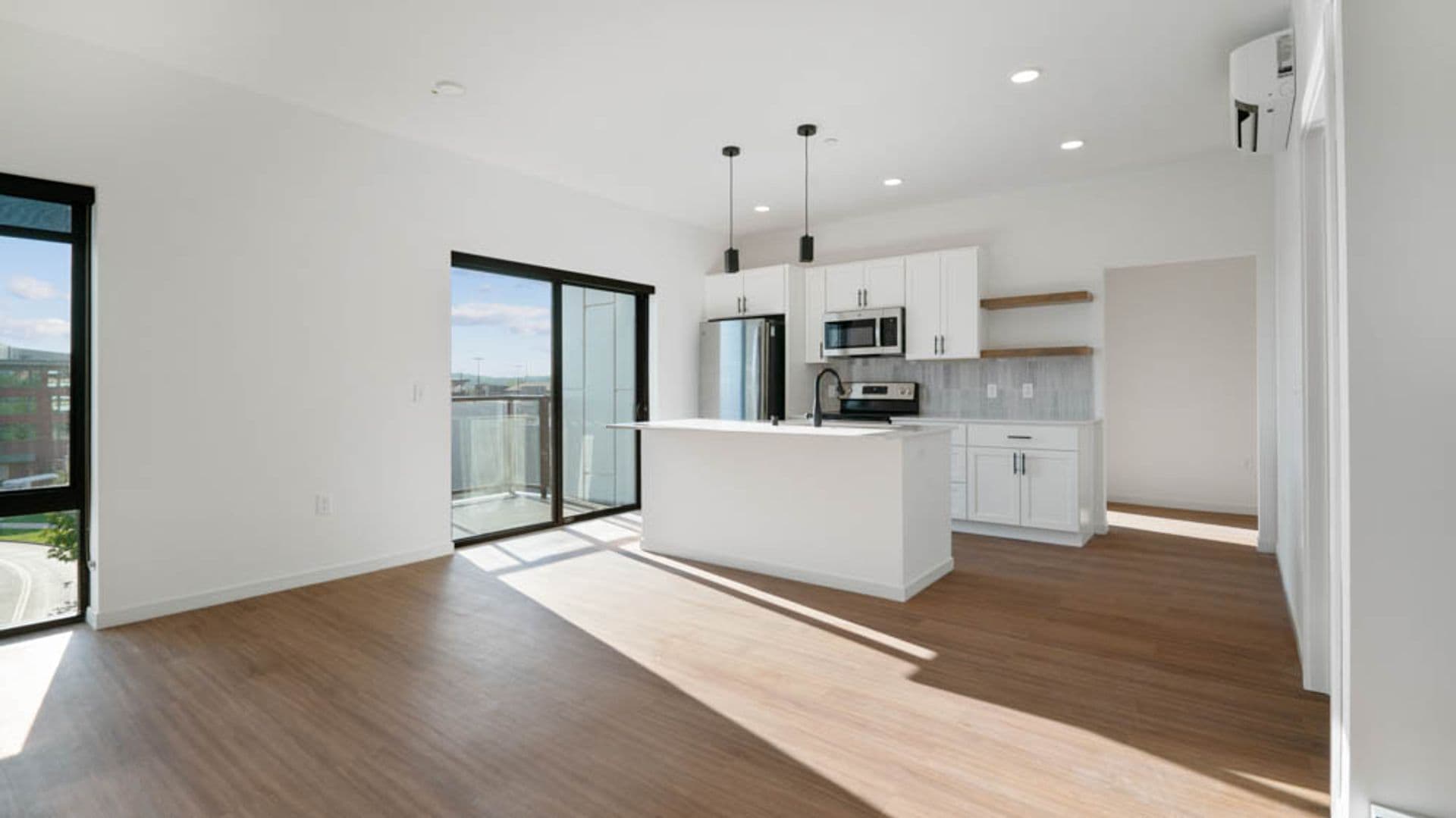 Eau Claire Apartment: 100 N Farwell Street