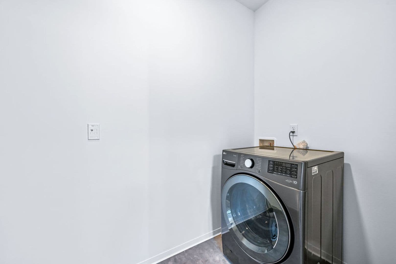 Stevens Point Apartment: 1020 Centerpoint Drive
