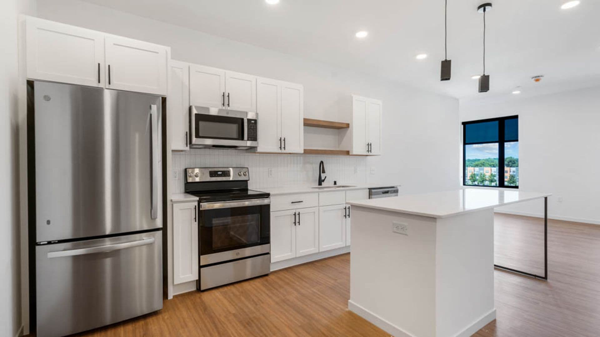 Eau Claire Apartment: 100 N Farwell Street