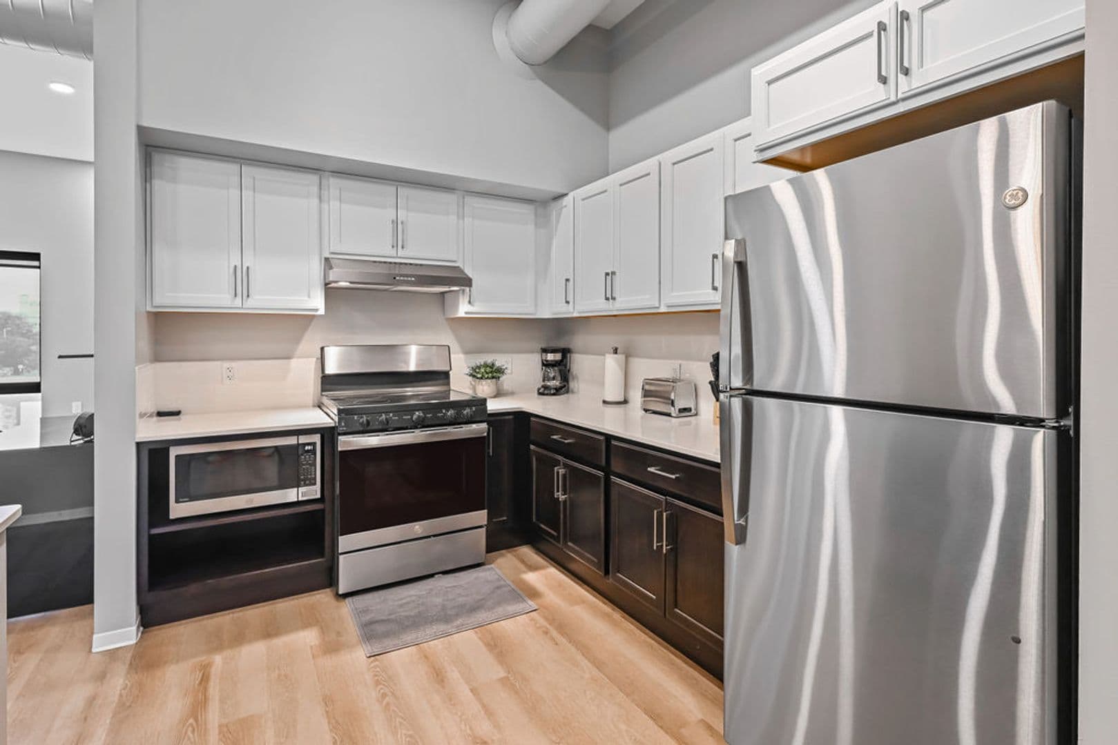 Stevens Point Apartment: 1020 Centerpoint Drive