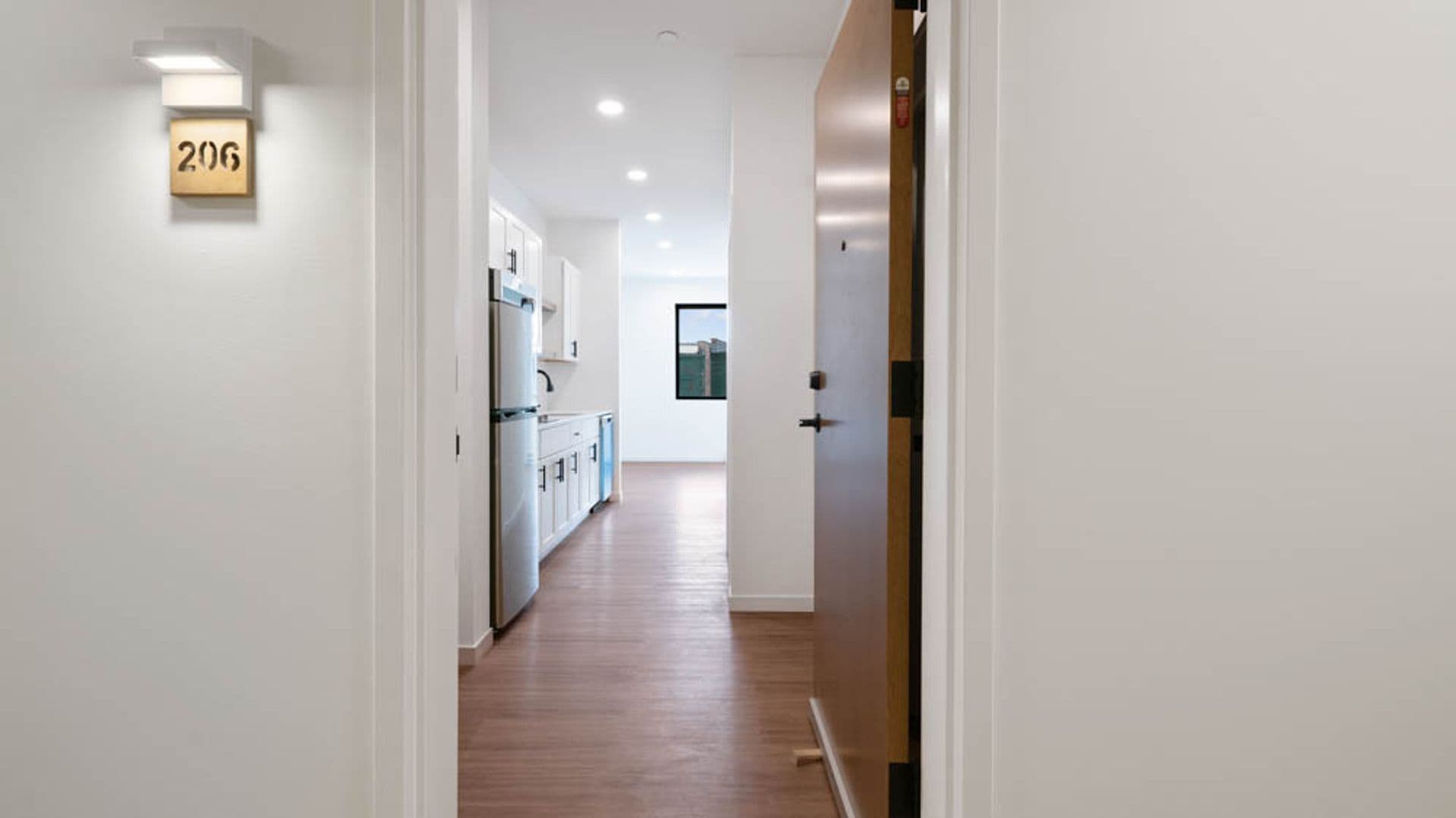 Eau Claire Apartment: 100 N Farwell Street