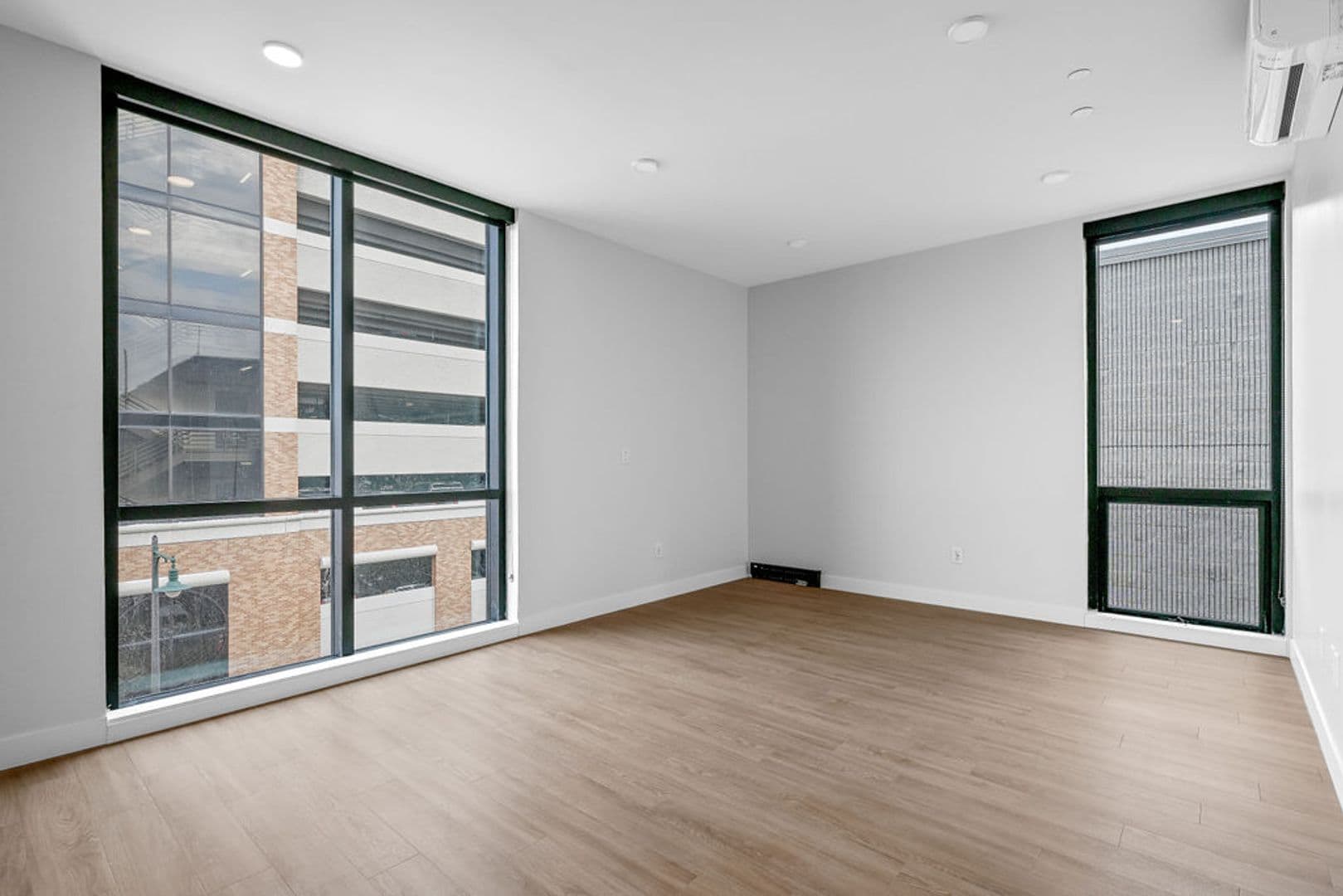 Appleton Apartment: 115 E. Washington St.
