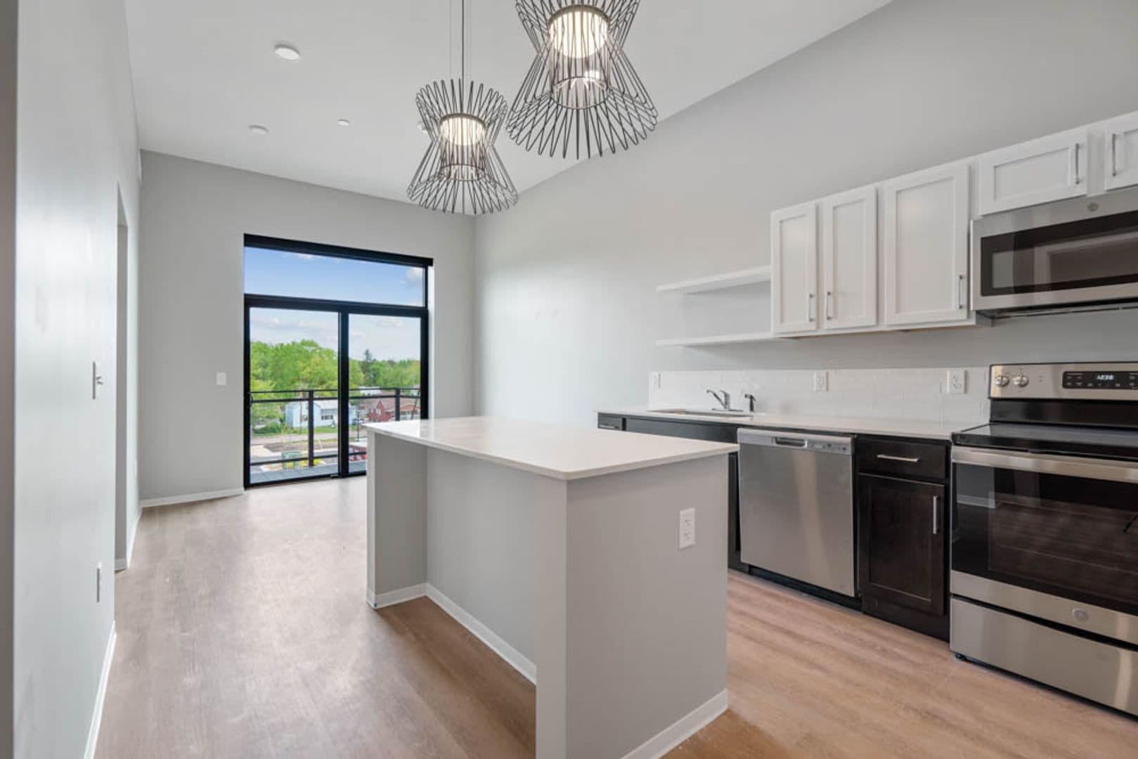 Stevens Point Apartment: 1020 Centerpoint Drive