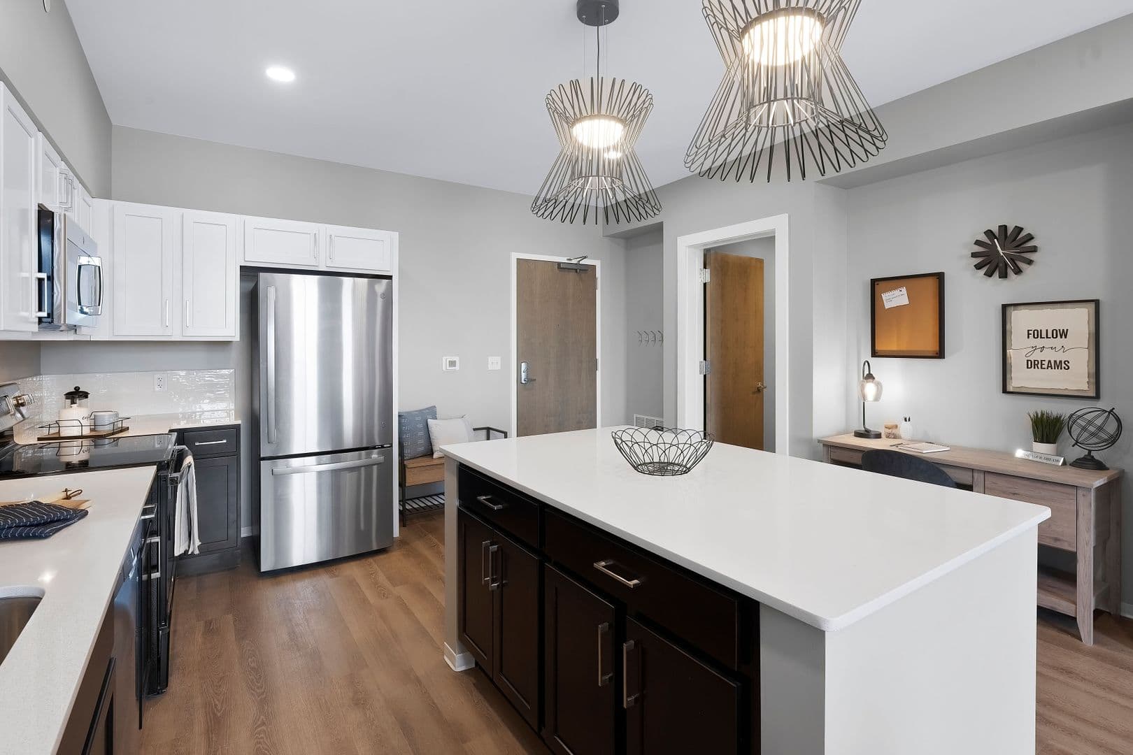 Stevens Point Apartment: 1020 Centerpoint Drive