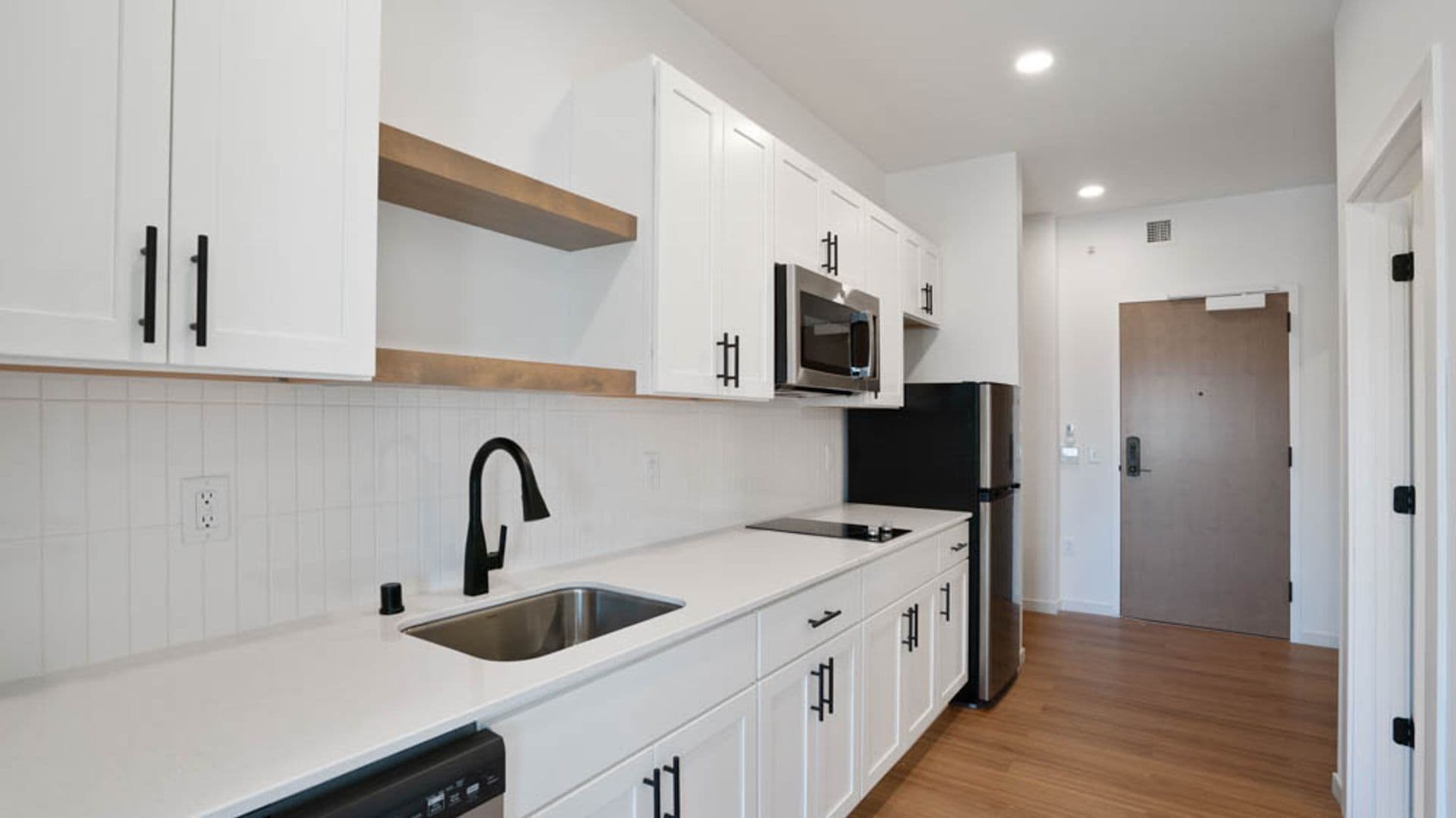 Eau Claire Apartment: 100 N Farwell Street
