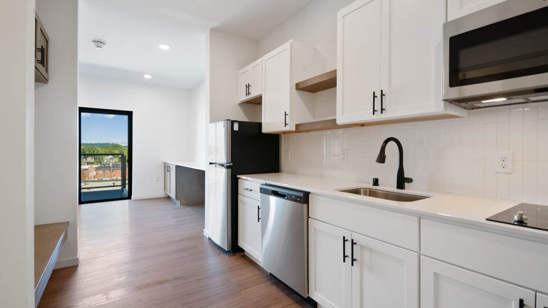 Eau Claire Apartment: 100 N Farwell Street